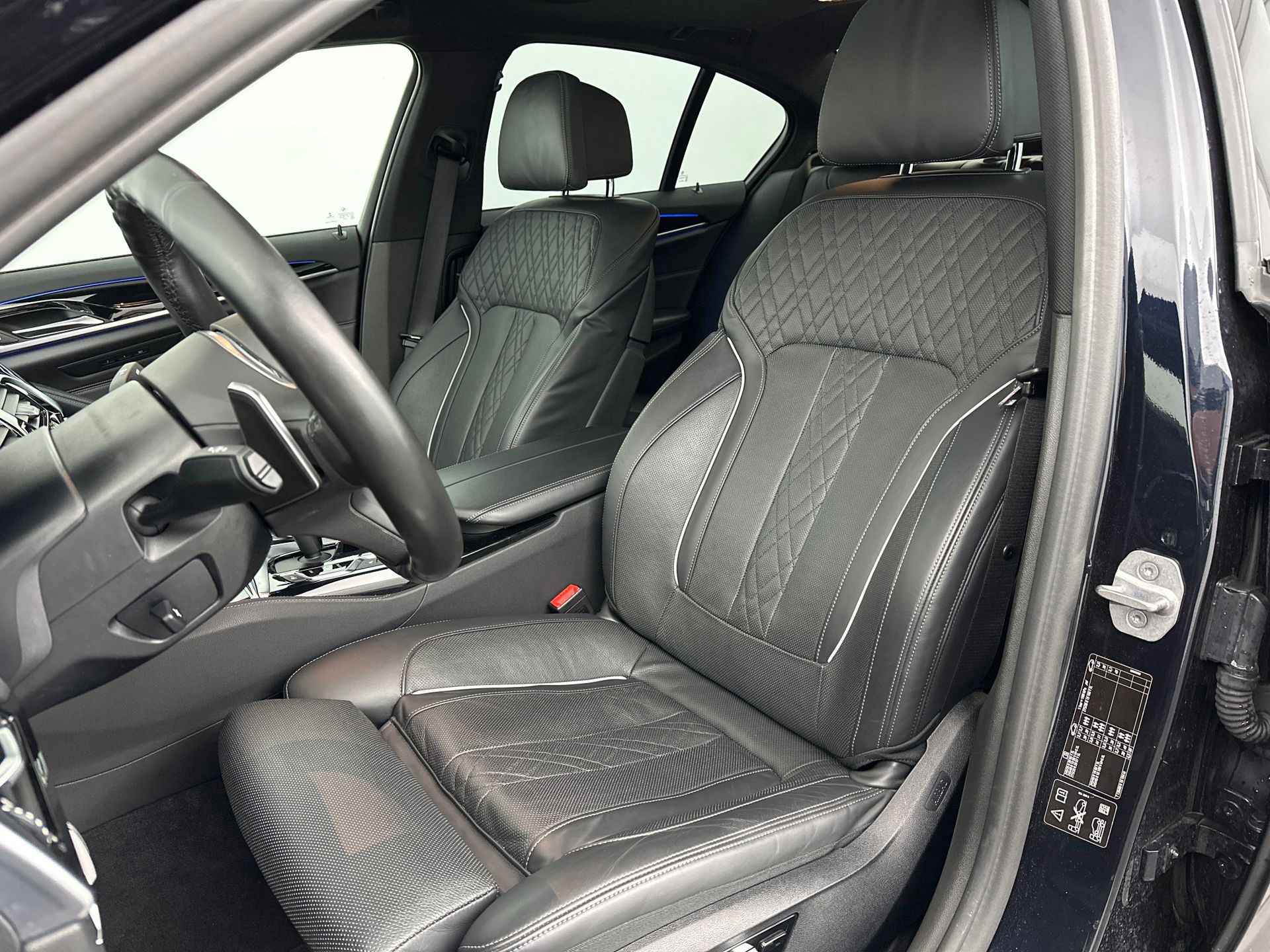 BMW 5-Serie M550i xDrive High Executive B&W Stoelkoeling 360 (2017), foto 4