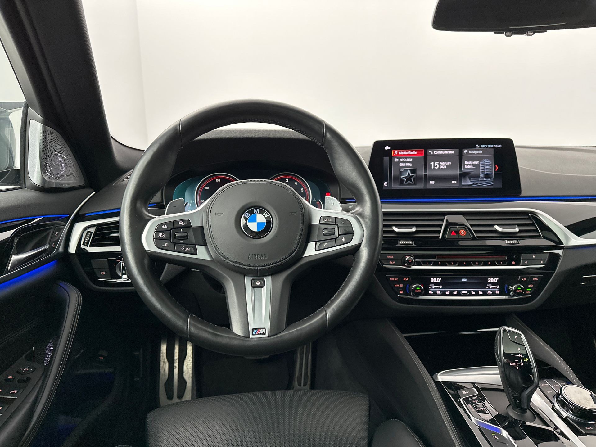 BMW 5-Serie M550i xDrive High Executive B&W Stoelkoeling 360 (2017), foto 6