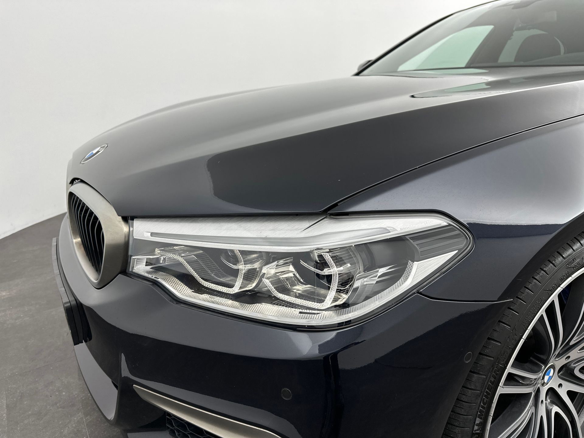 BMW 5-Serie M550i xDrive High Executive B&W Stoelkoeling 360 (2017), foto 10