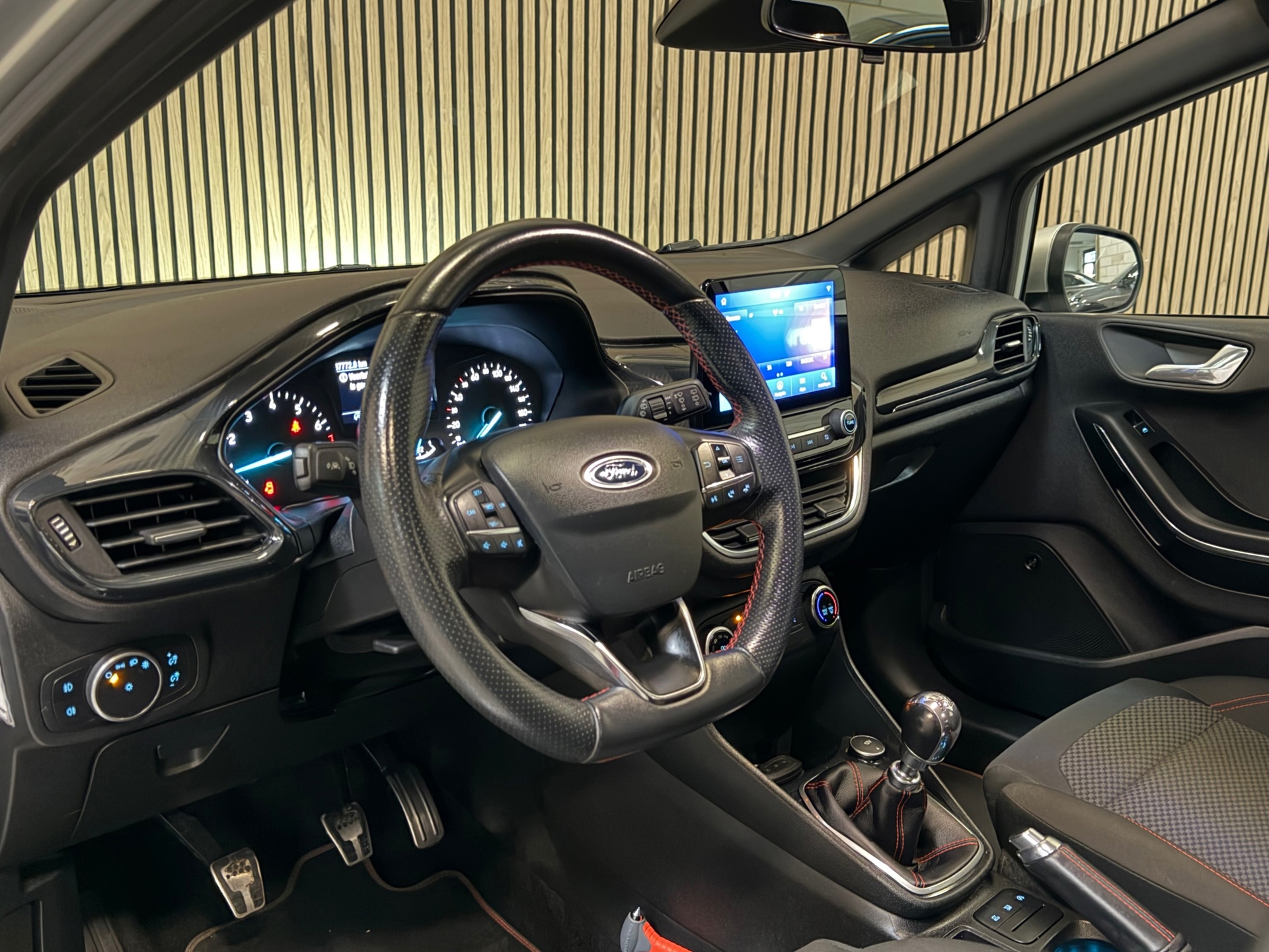 Ford Fiesta 1.0 EcoBoost ST-Line (2019), foto 9
