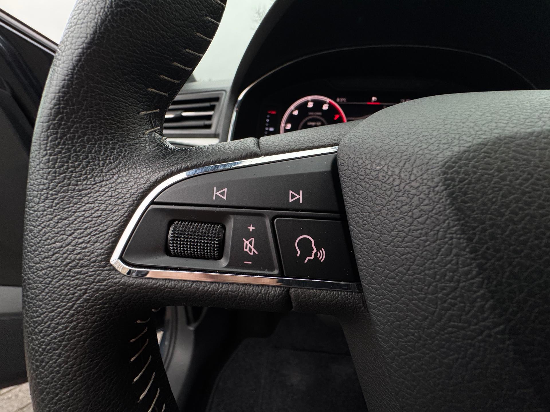 Seat Arona 1.0 TSI Xcellence Business Intense (2019), foto 17