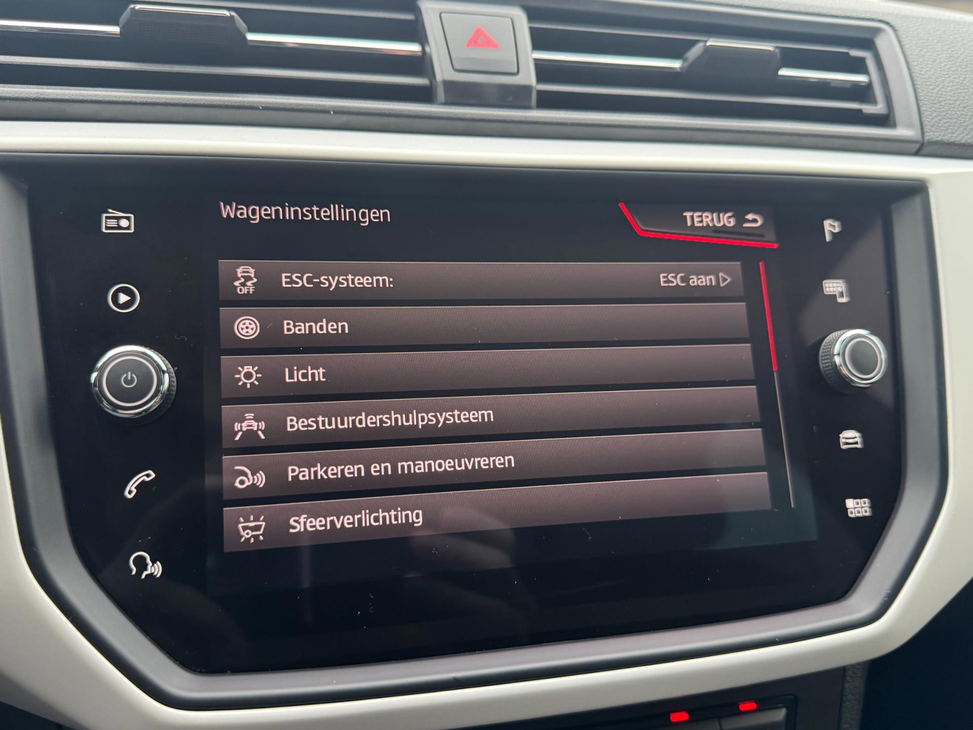 Seat Arona 1.0 TSI Xcellence Business Intense (2019), foto 28