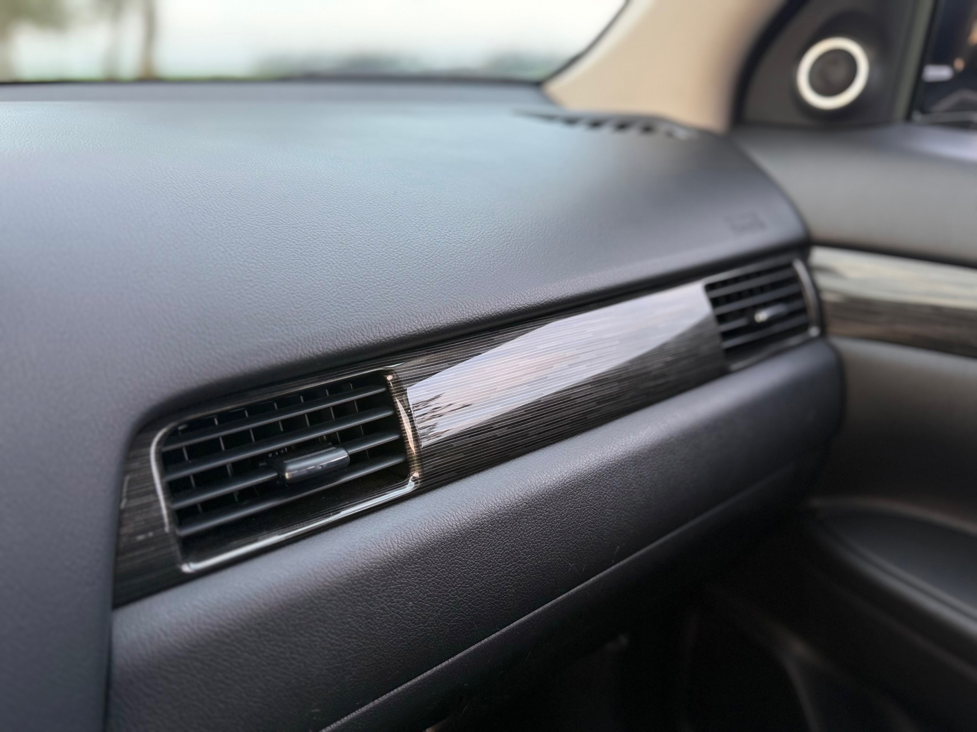 Mitsubishi Outlander 2.0 Instyle 4WD (2016), foto 20