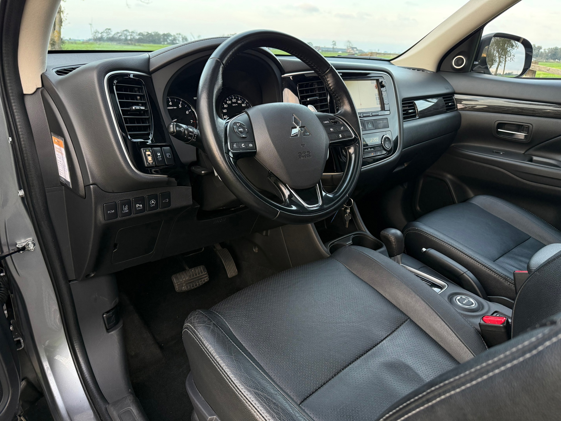 Mitsubishi Outlander 2.0 Instyle 4WD (2016), foto 4