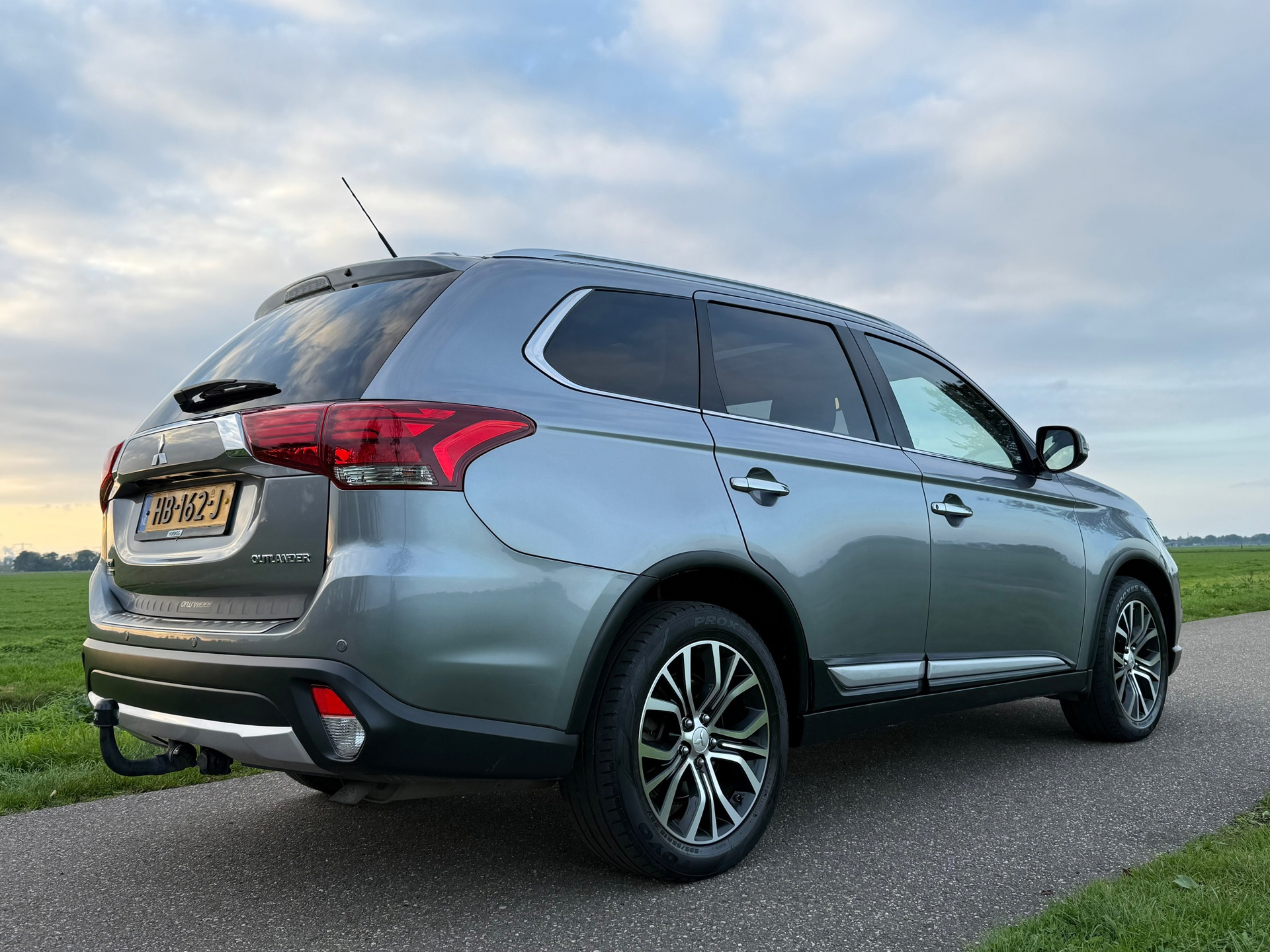 Mitsubishi Outlander 2.0 Instyle 4WD (2016), foto 34