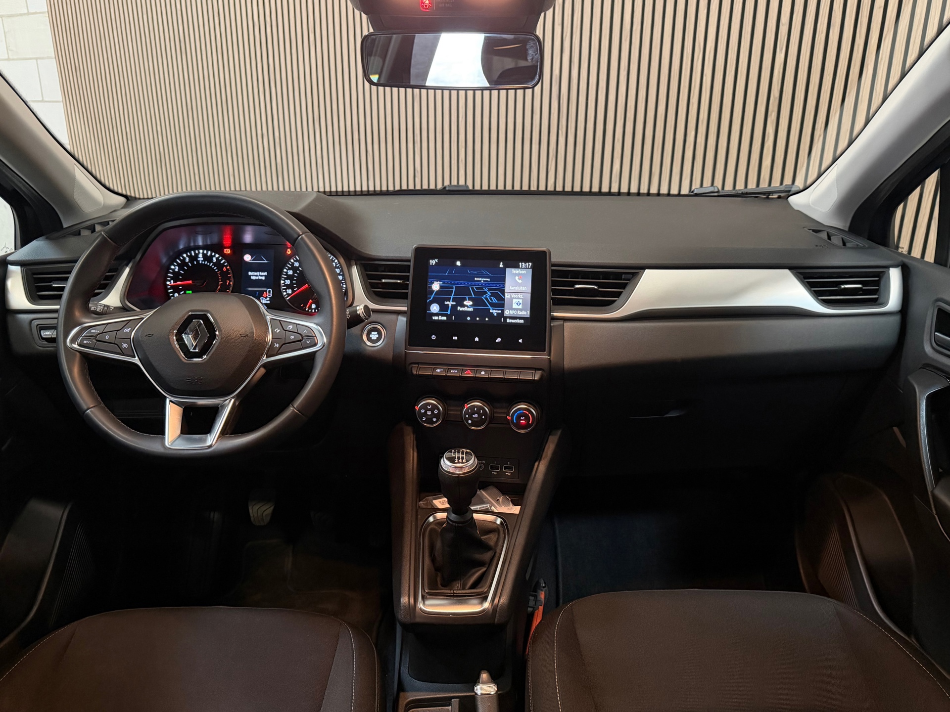 Renault Captur 1.3 TCe 140 Business Zen (2021), foto 10