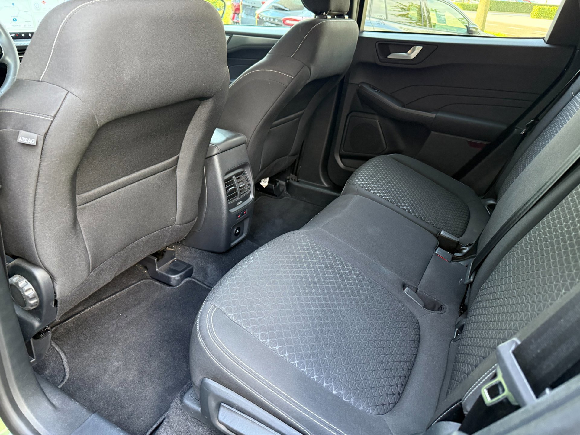 Ford Kuga 2.5 243pk PHEV Titanium Camera 360-gr (2025), foto 27