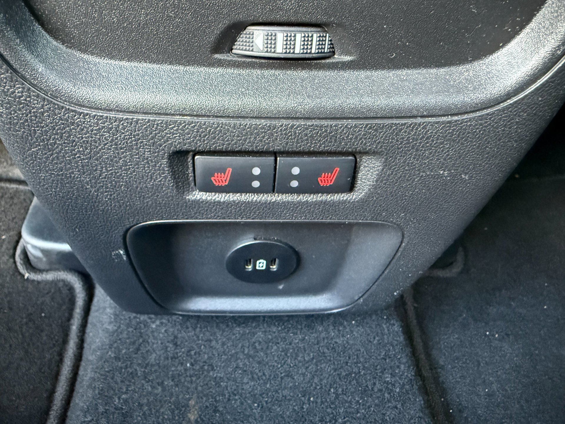 Ford Kuga 2.5 243pk PHEV Titanium Camera 360-gr (2025), foto 28