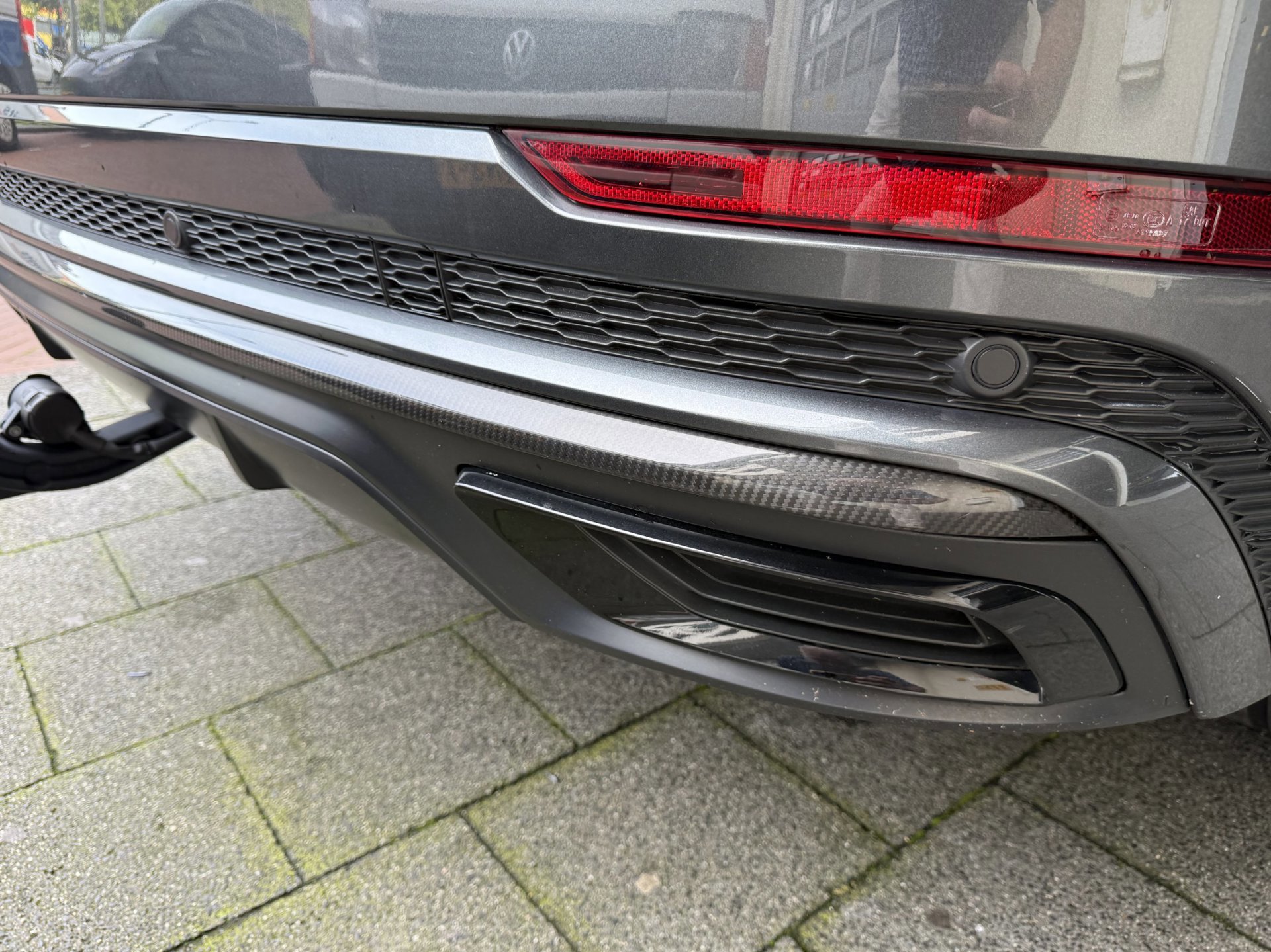 Audi Q8 55 TFSI e Quattro 2023 Competition (2023), foto 23