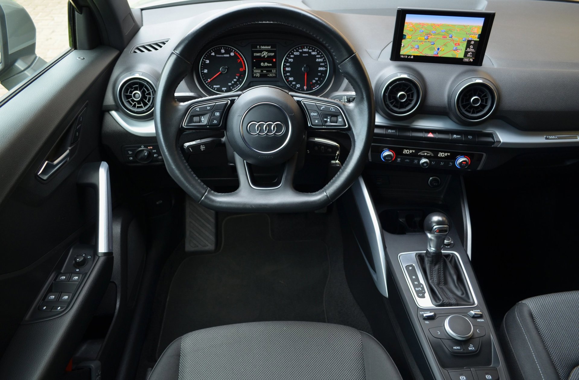 Audi Q2 35 TFSI epic (2020), foto 8