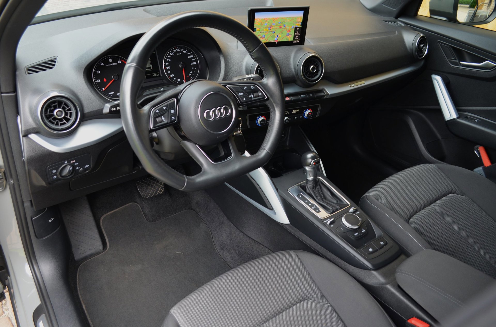 Audi Q2 35 TFSI epic (2020), foto 9