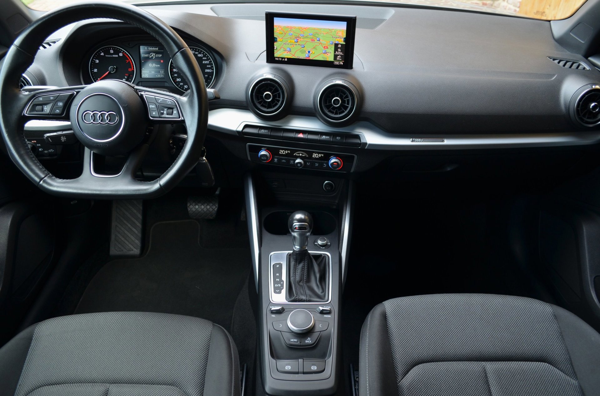 Audi Q2 35 TFSI epic (2020), foto 10