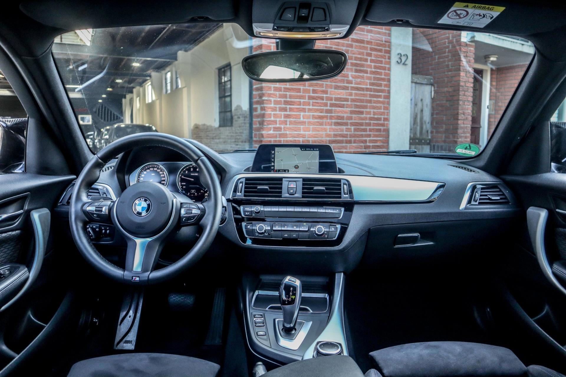 BMW 1-Serie 118i M Sport (2018), foto 12