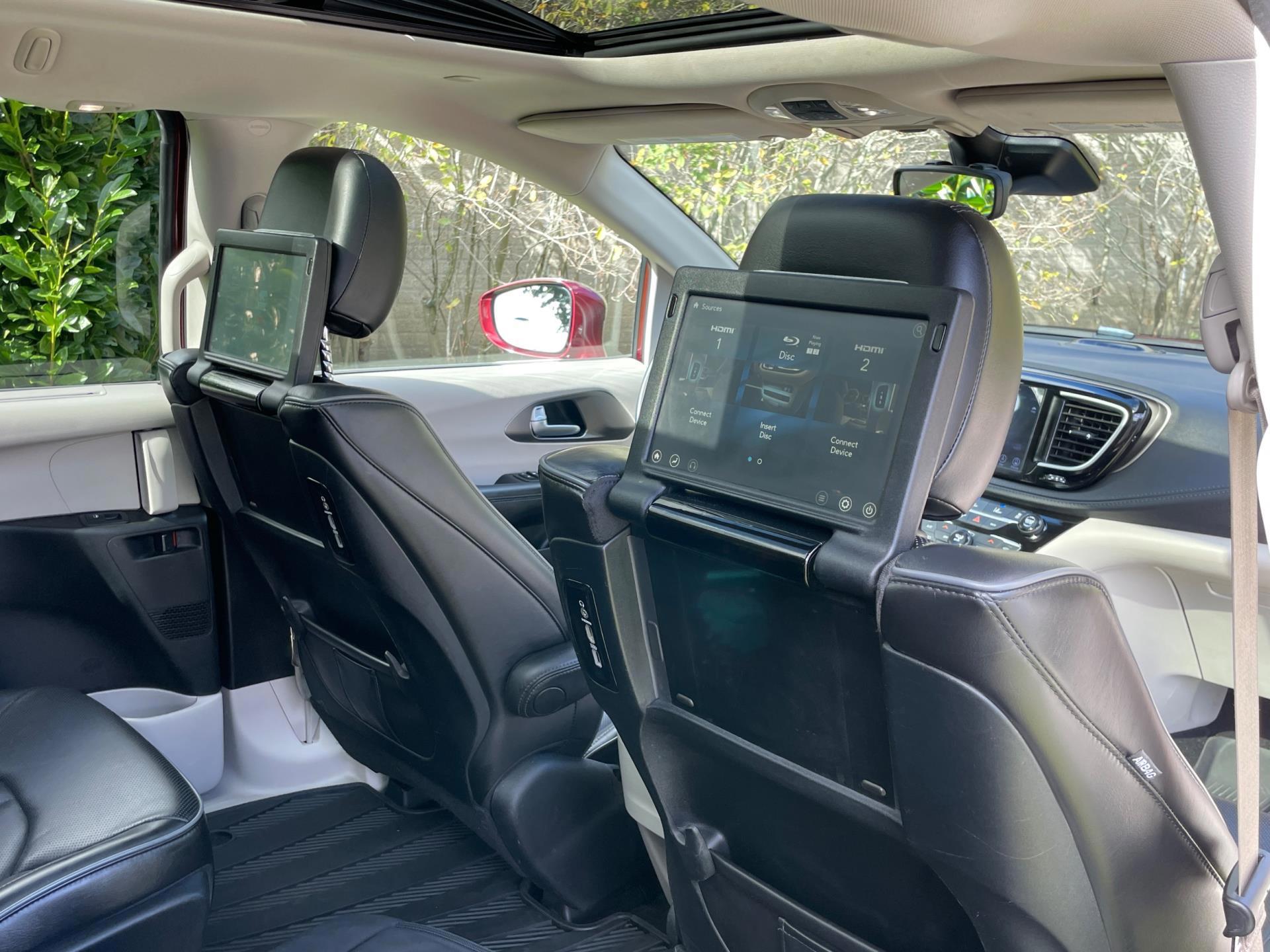 Chrysler Pacifica Plug-in Hybrid Limited (2017), foto 20