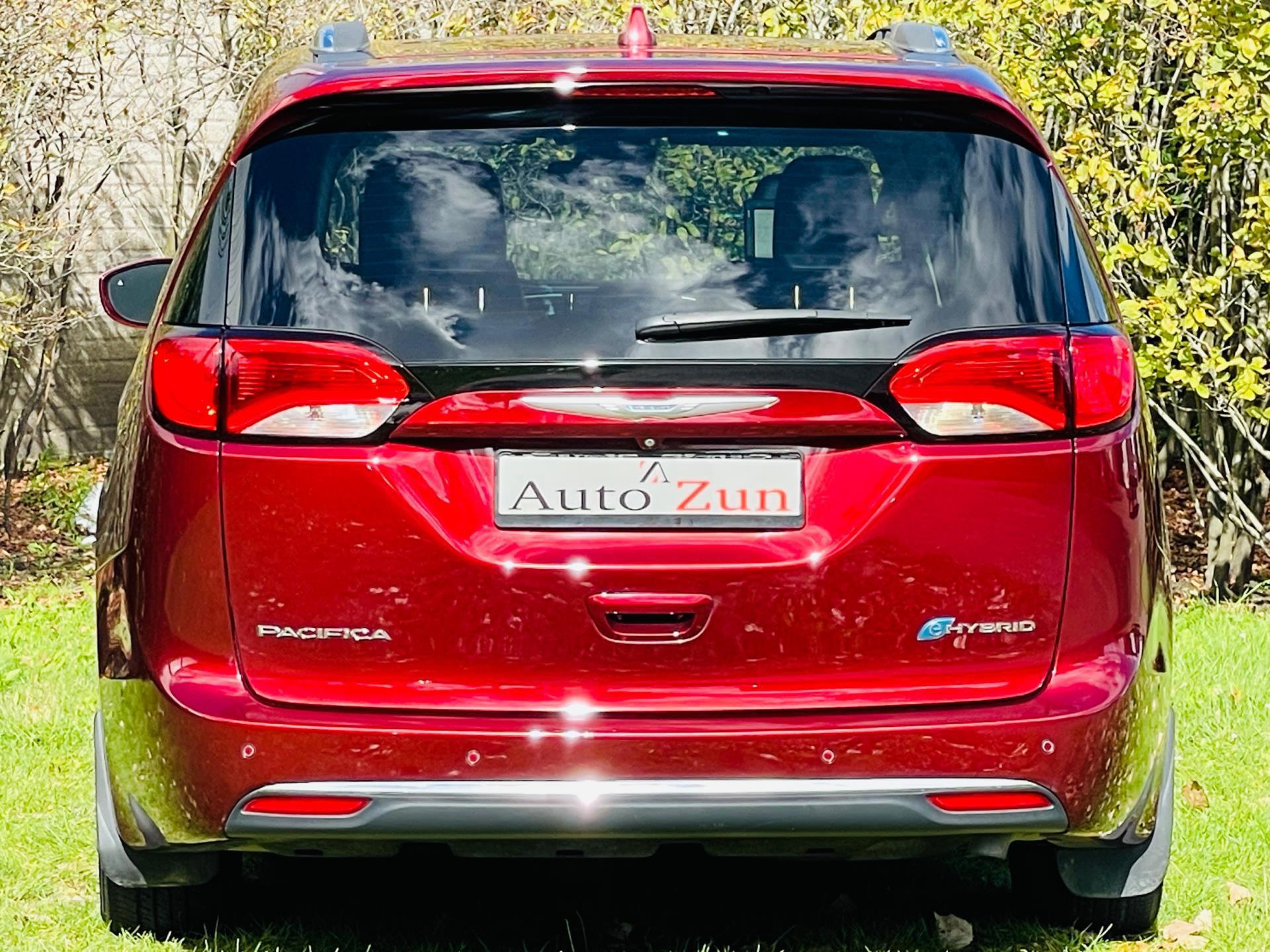 Chrysler Pacifica Plug-in Hybrid Limited (2017), foto 5