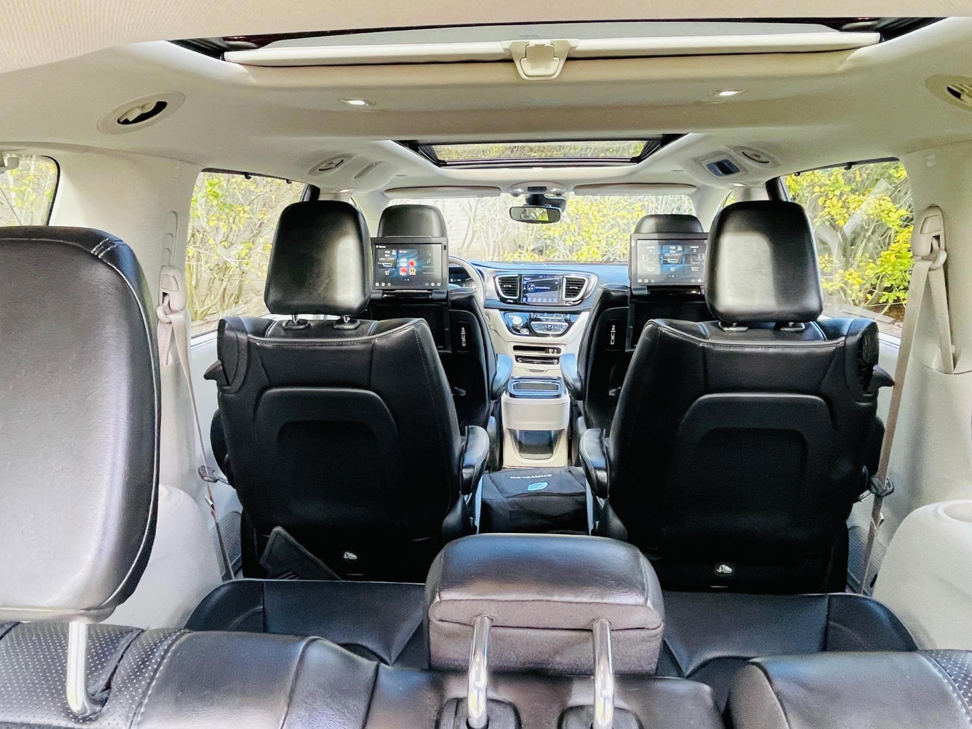 Chrysler Pacifica Plug-in Hybrid Limited (2017), foto 9