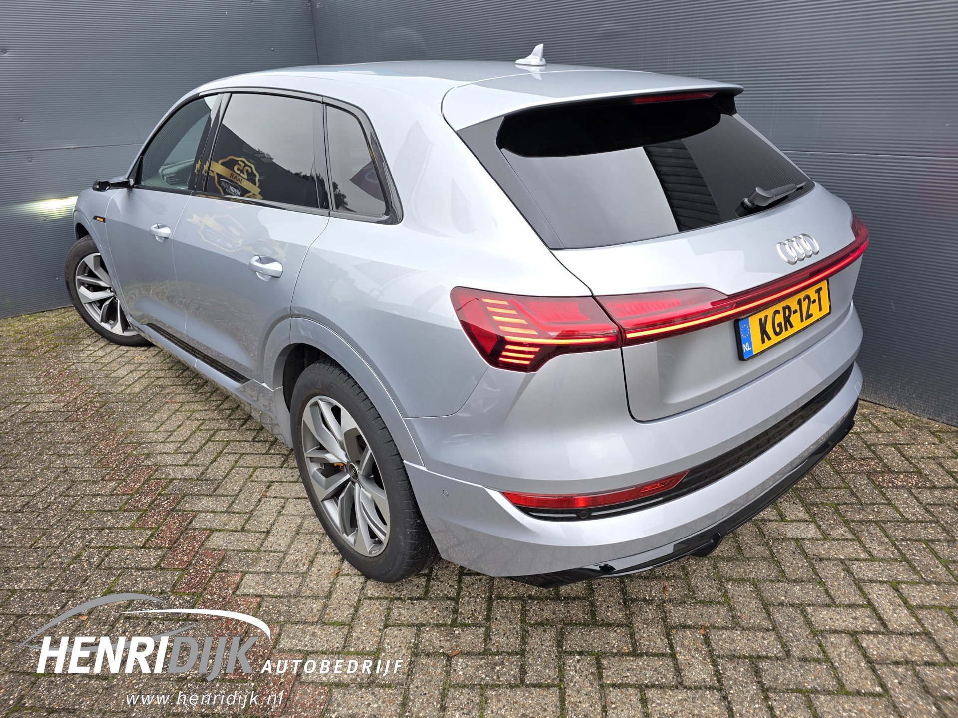 Audi E-tron 50 quattro Launch Edition 71 kWh SOH 88% S (2021), foto 2