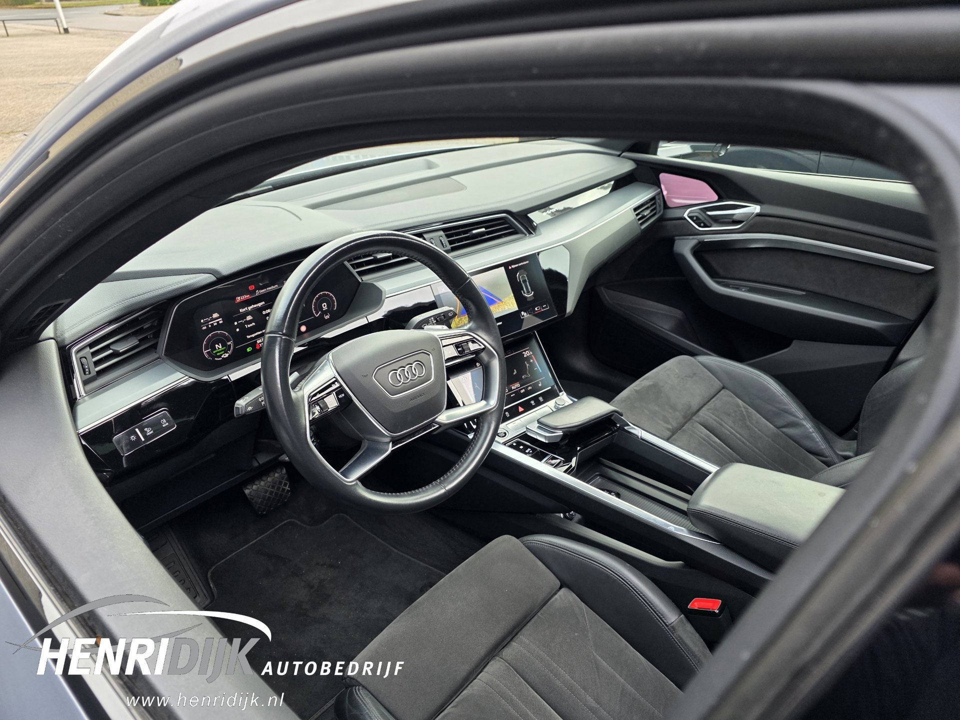 Audi E-tron 50 quattro Launch Edition 71 kWh SOH 88% S (2021), foto 14