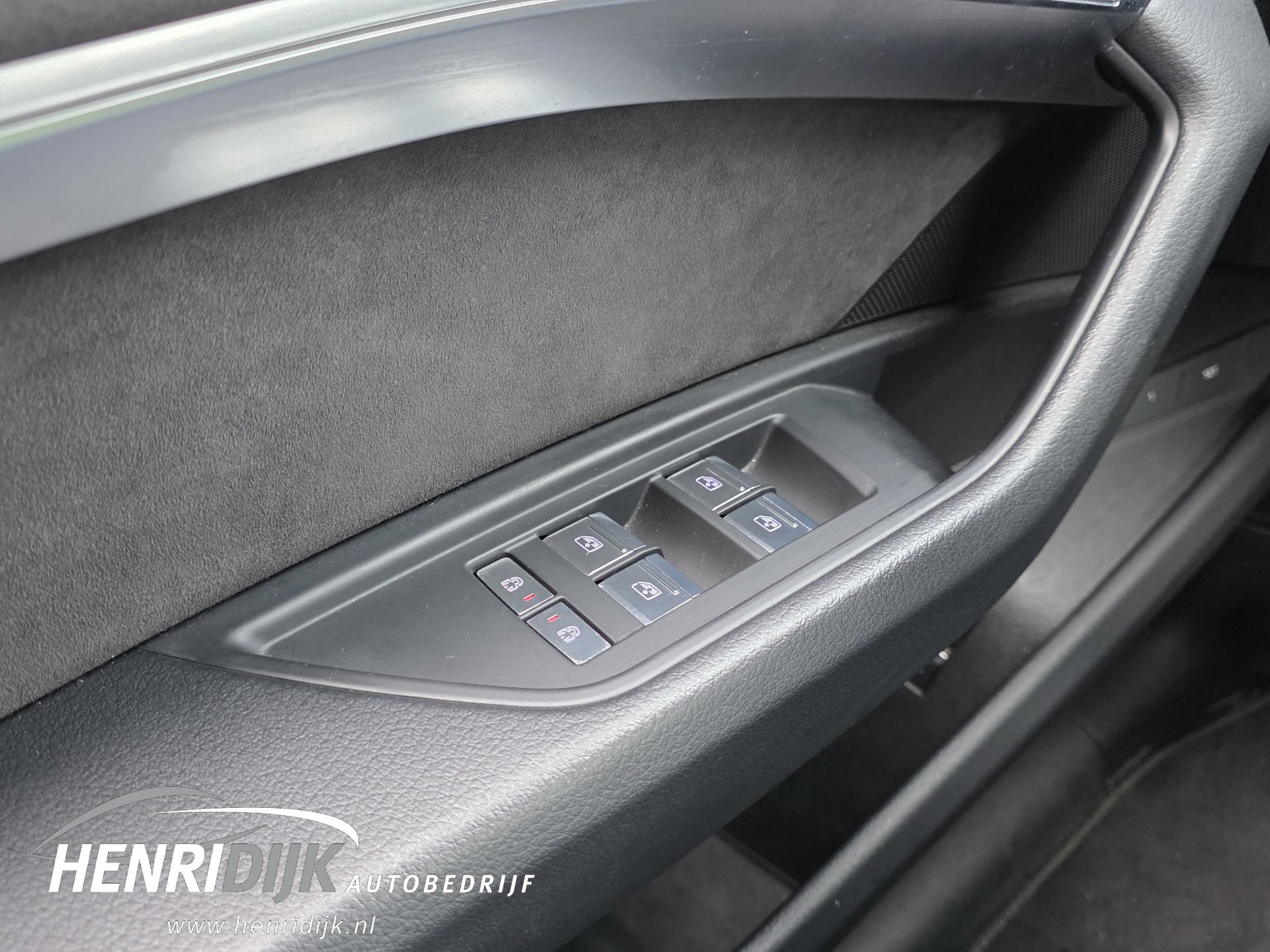 Audi E-tron 50 quattro Launch Edition 71 kWh SOH 88% S (2021), foto 17