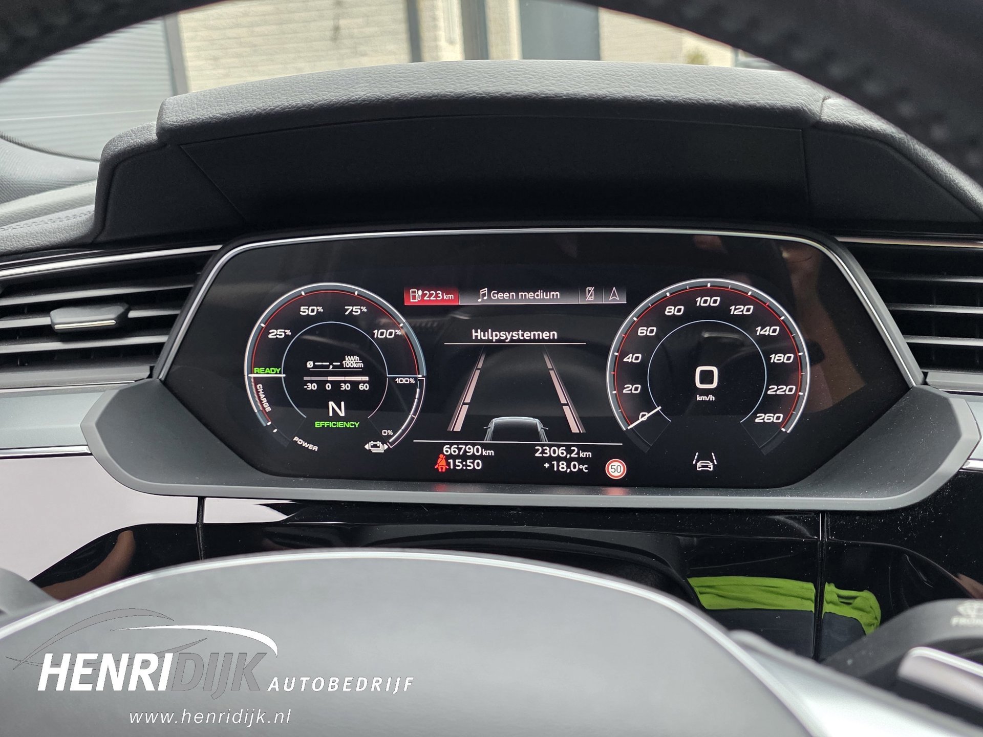 Audi E-tron 50 quattro Launch Edition 71 kWh SOH 88% S (2021), foto 24