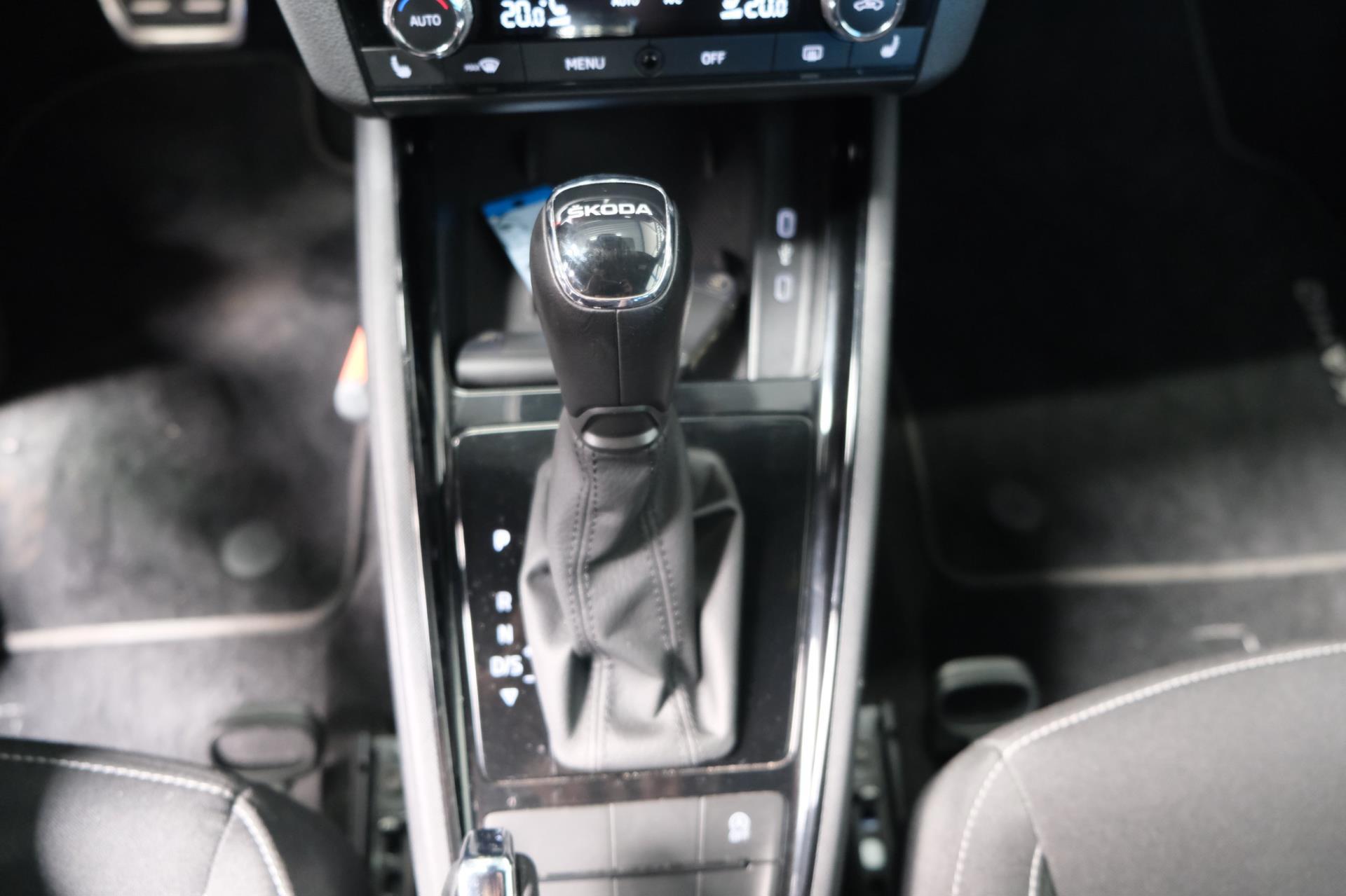 Skoda Kamiq 1.5 TSI ACT Sport Business (2021), foto 16