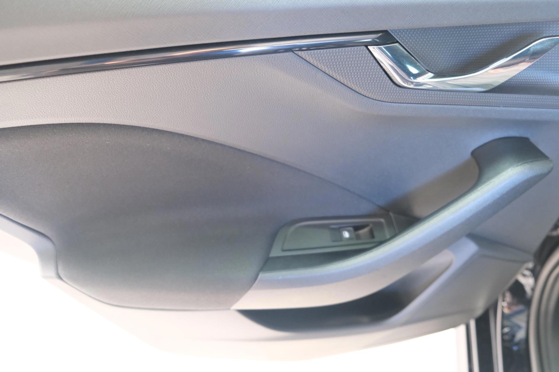 Skoda Kamiq 1.5 TSI ACT Sport Business (2021), foto 8