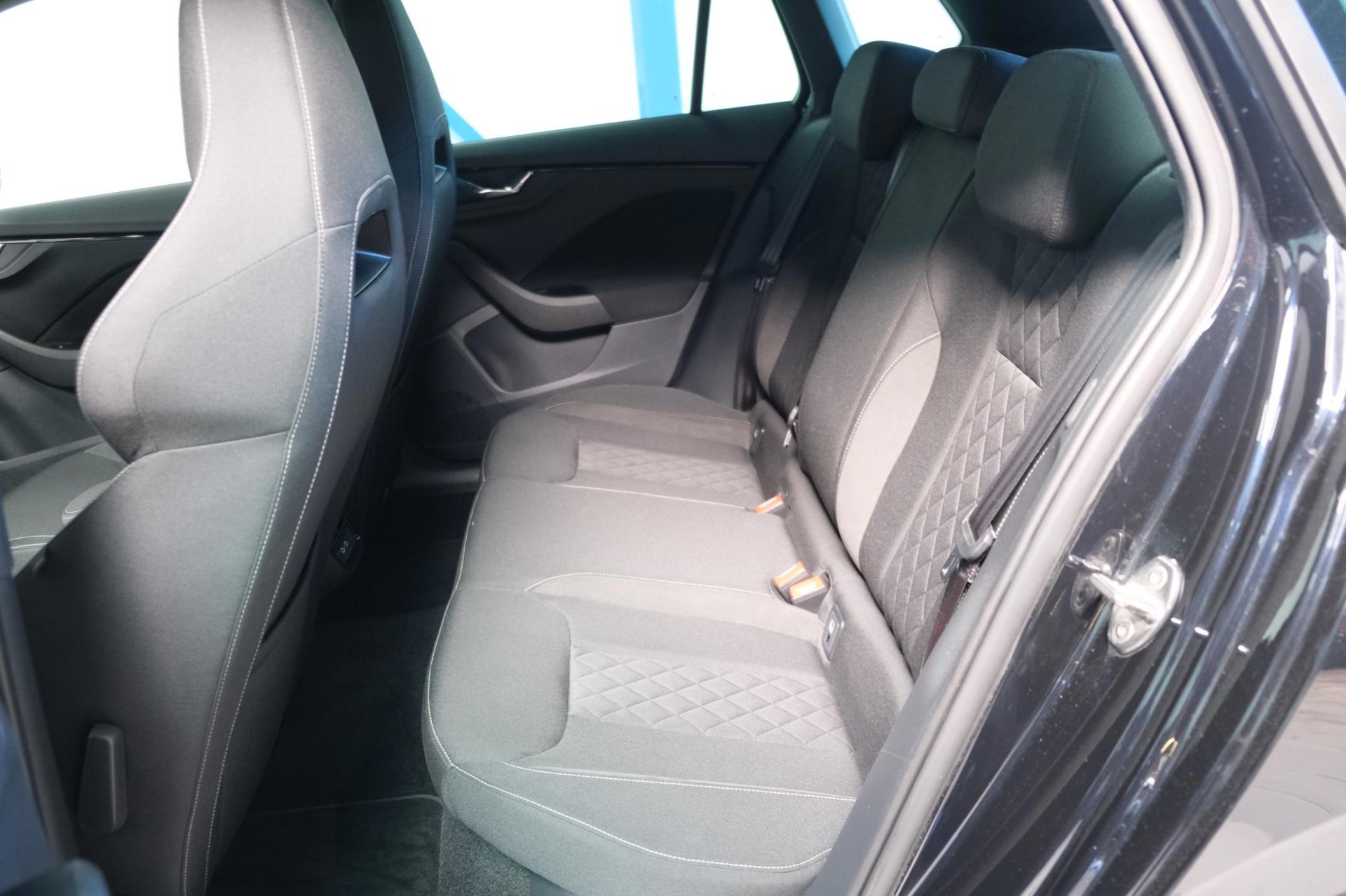 Skoda Kamiq 1.5 TSI ACT Sport Business (2021), foto 9