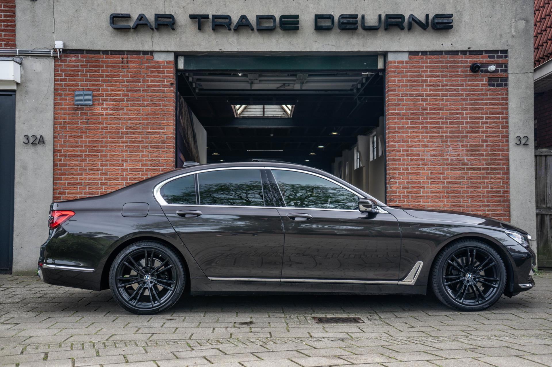 BMW 7-Serie 740i High Executive Soft Close (2018), foto 5