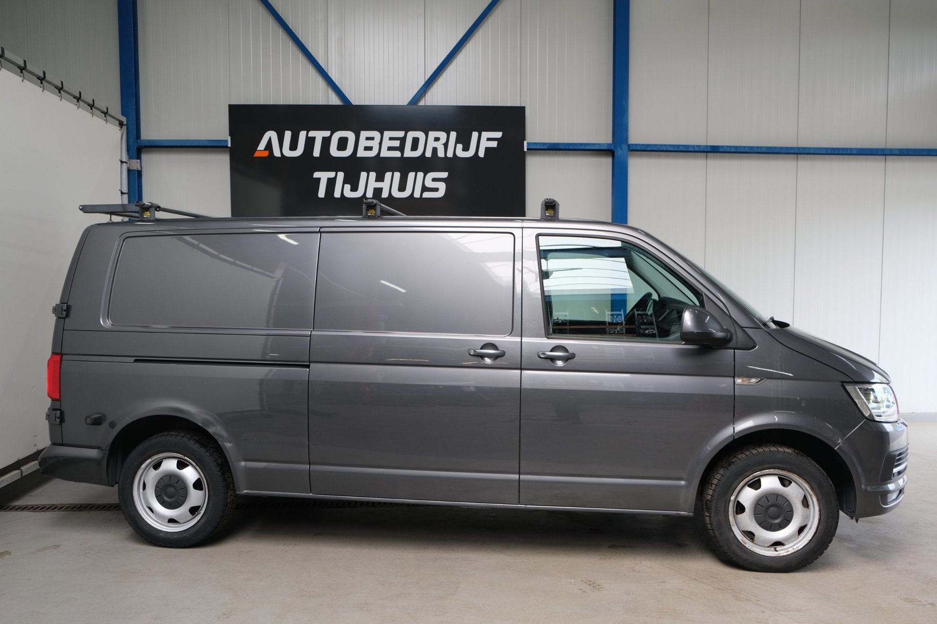Volkswagen Transporter 2.0 TDI L2H1 Comfortline (2018), foto 2