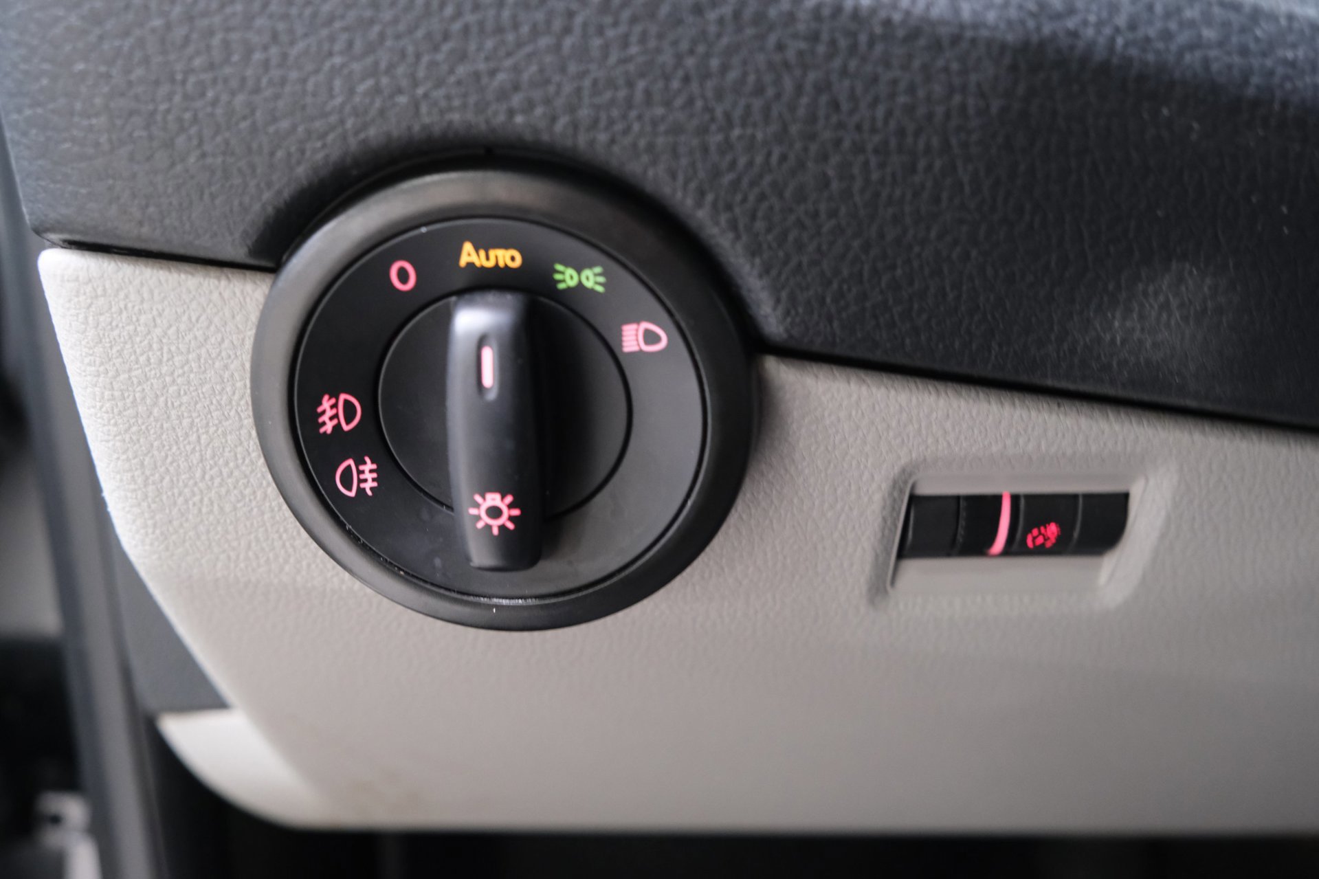 Volkswagen Transporter 2.0 TDI L2H1 Comfortline (2018), foto 27