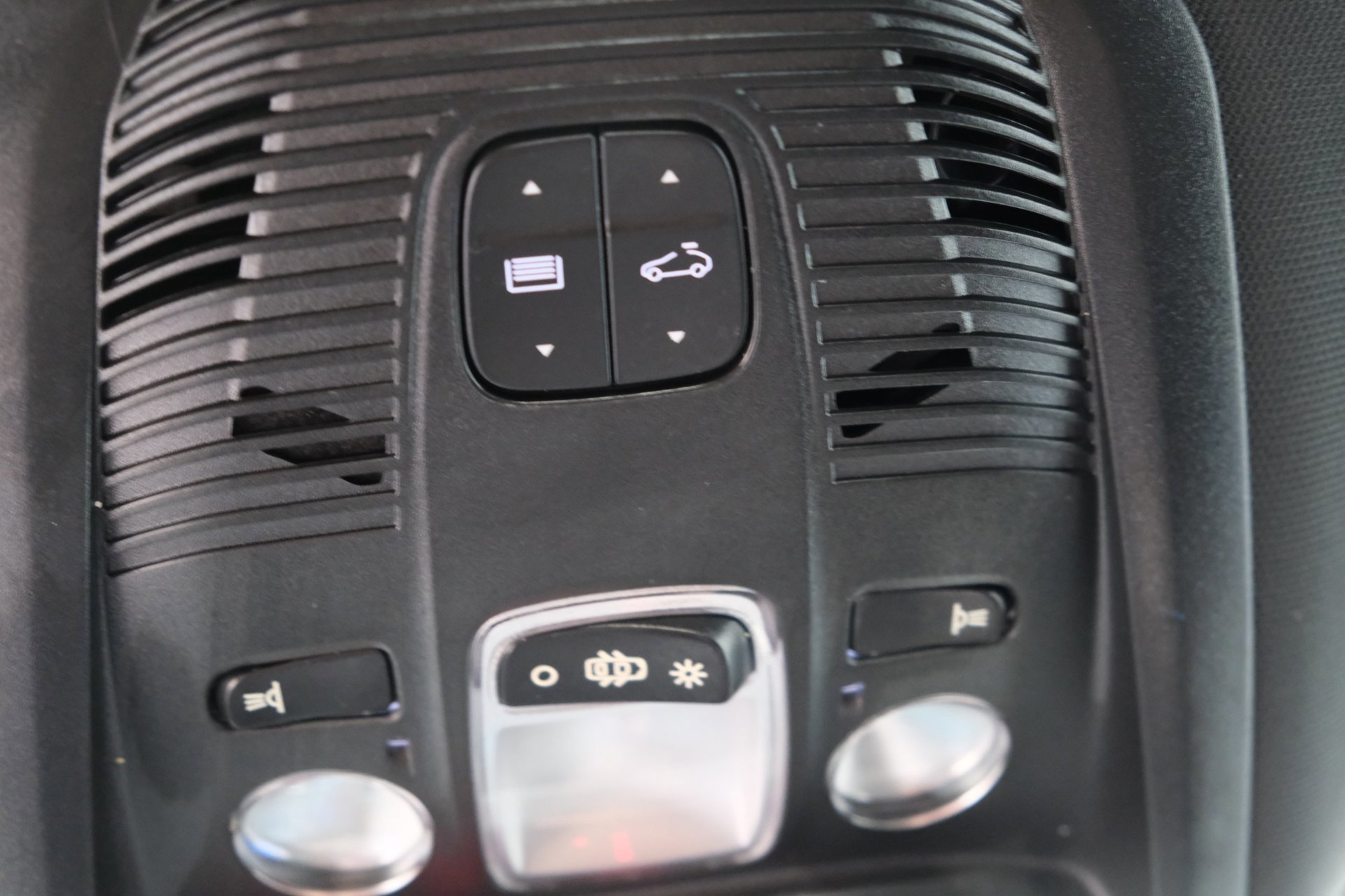 Peugeot 3008 1.6 HYbrid 225 GT (2022), foto 18