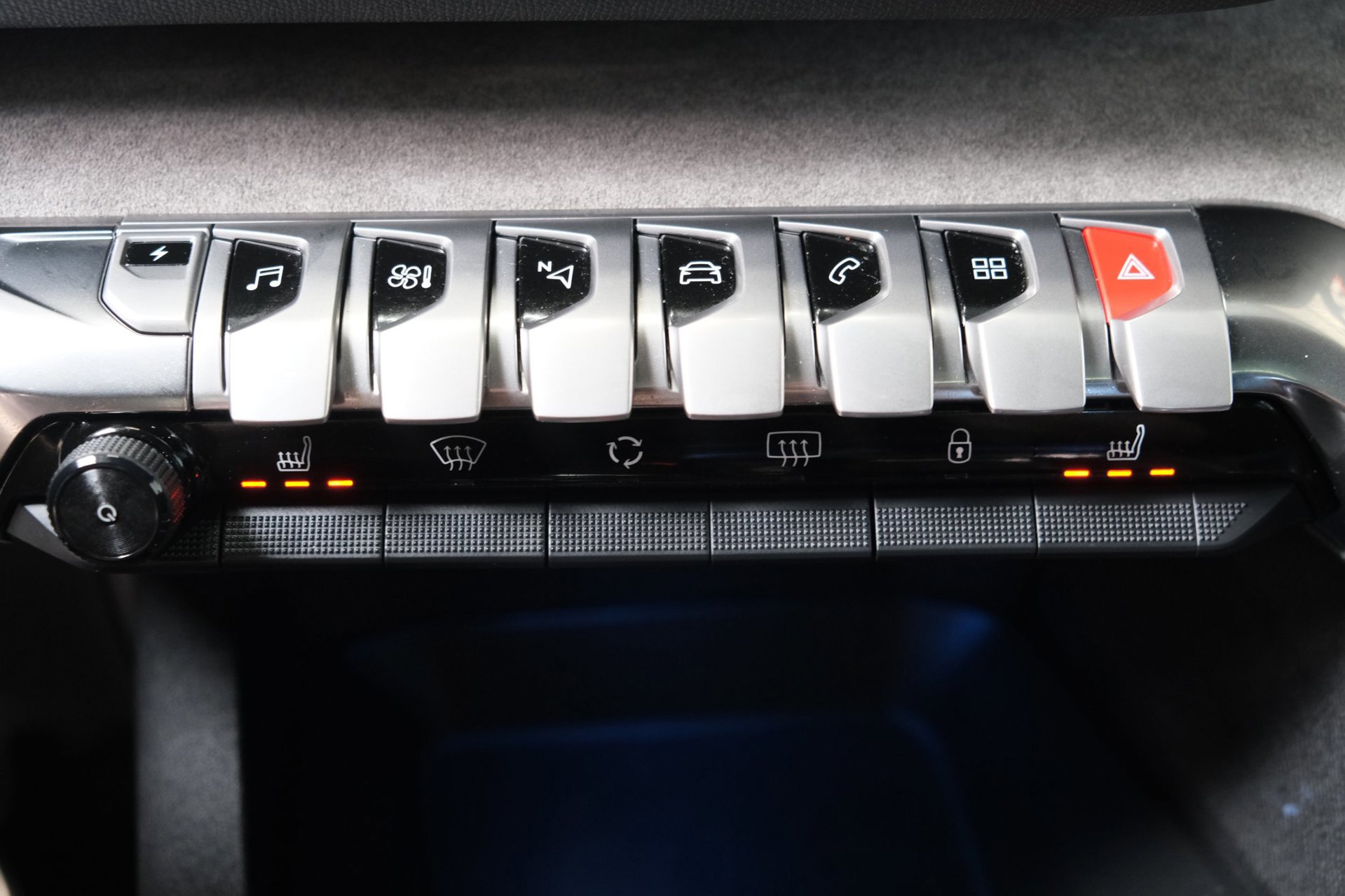 Peugeot 3008 1.6 HYbrid 225 GT (2022), foto 26