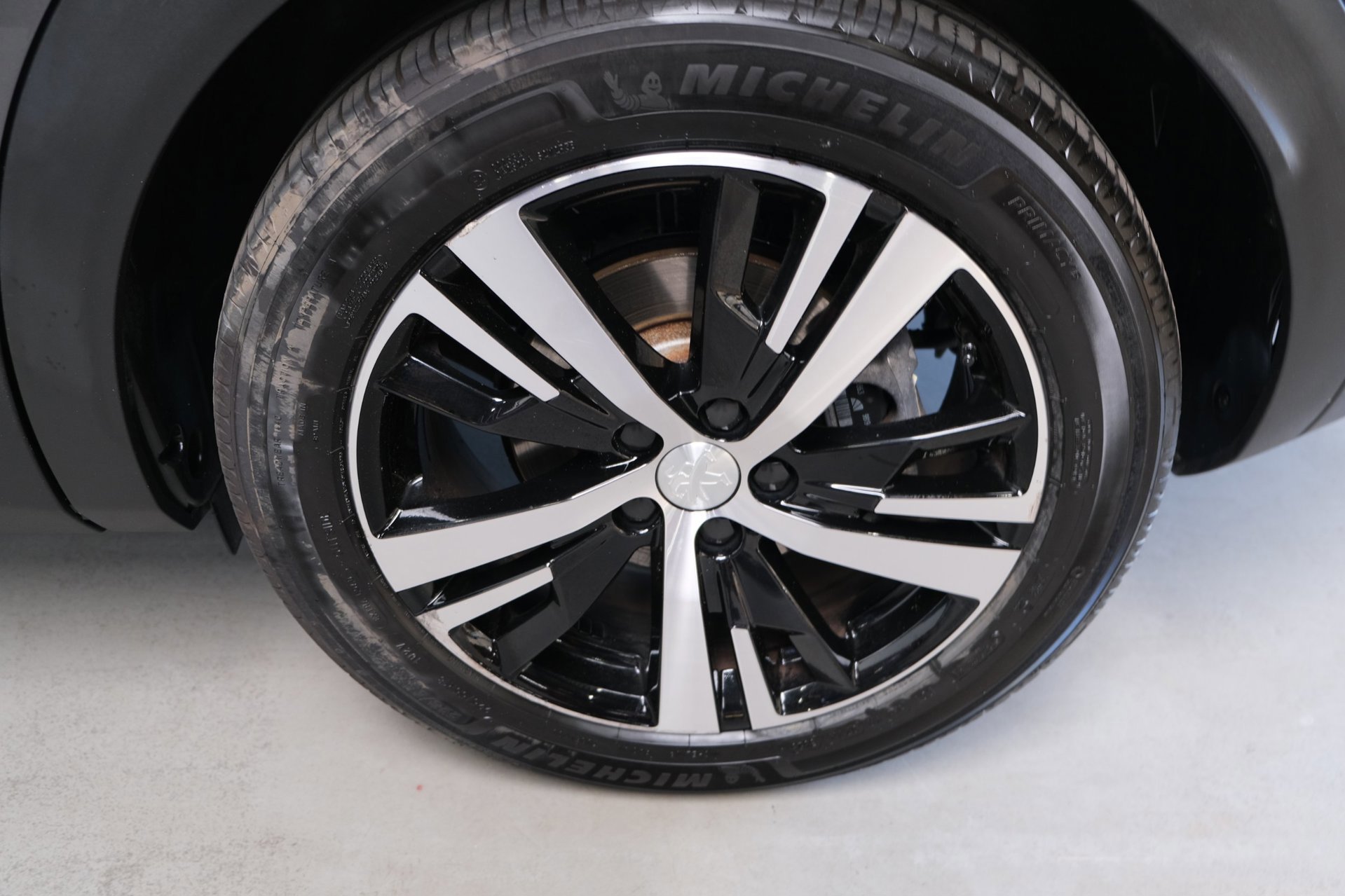 Peugeot 3008 1.6 HYbrid 225 GT (2022), foto 34