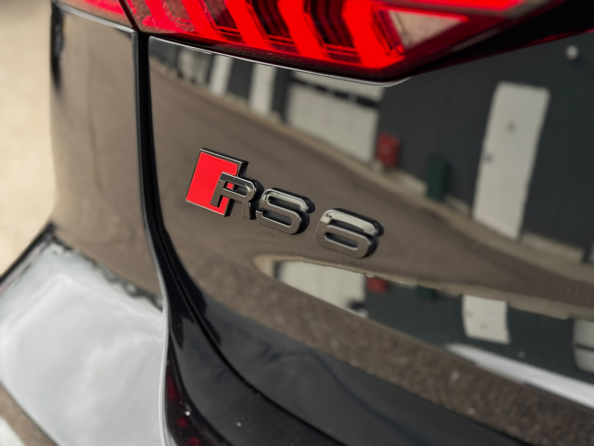 Audi A6 Avant RS 6 TFSI quattro (2020), foto 34