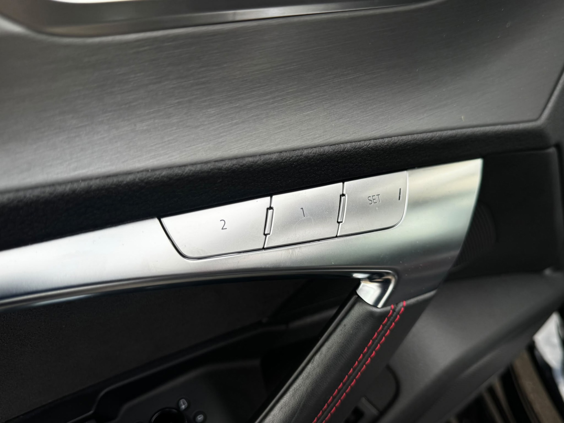 Audi A6 Avant RS 6 TFSI quattro (2020), foto 42