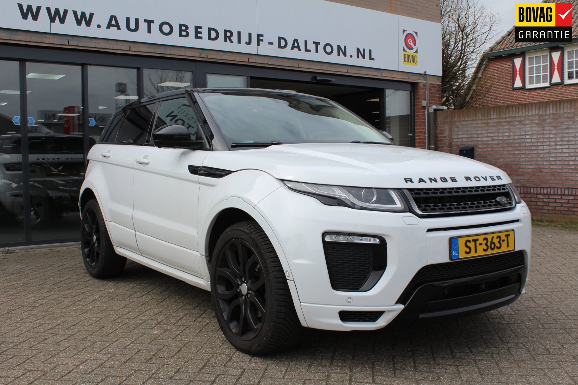 Land Rover Range Evoque 2.0 Si4 Autobiography (2016), foto 1