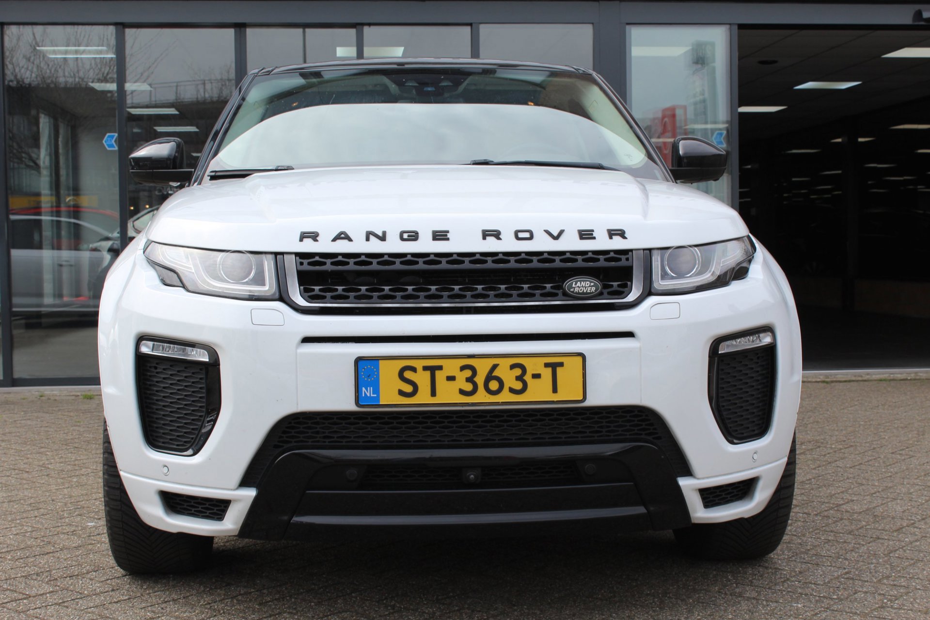 Land Rover Range Evoque 2.0 Si4 Autobiography (2016), foto 2
