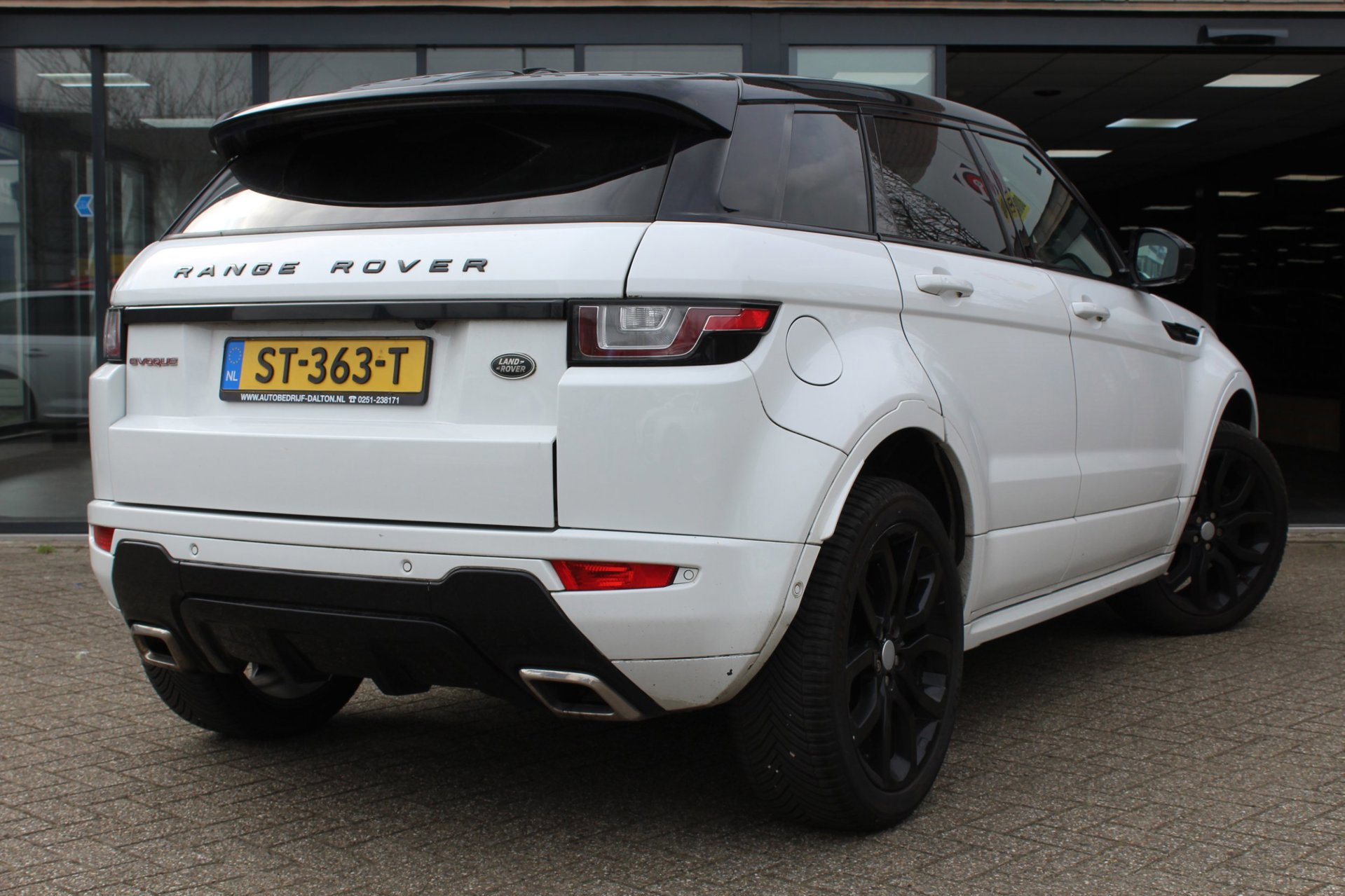 Land Rover Range Evoque 2.0 Si4 Autobiography (2016), foto 11