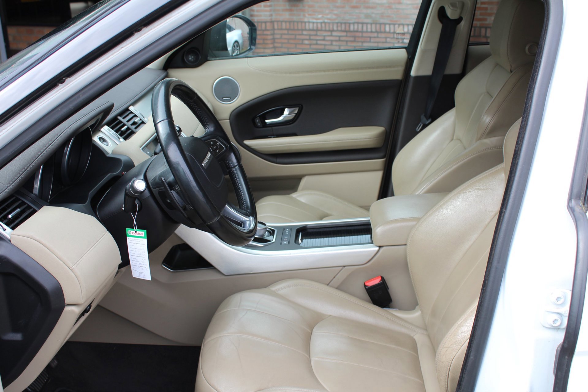 Land Rover Range Evoque 2.0 Si4 Autobiography (2016), foto 16