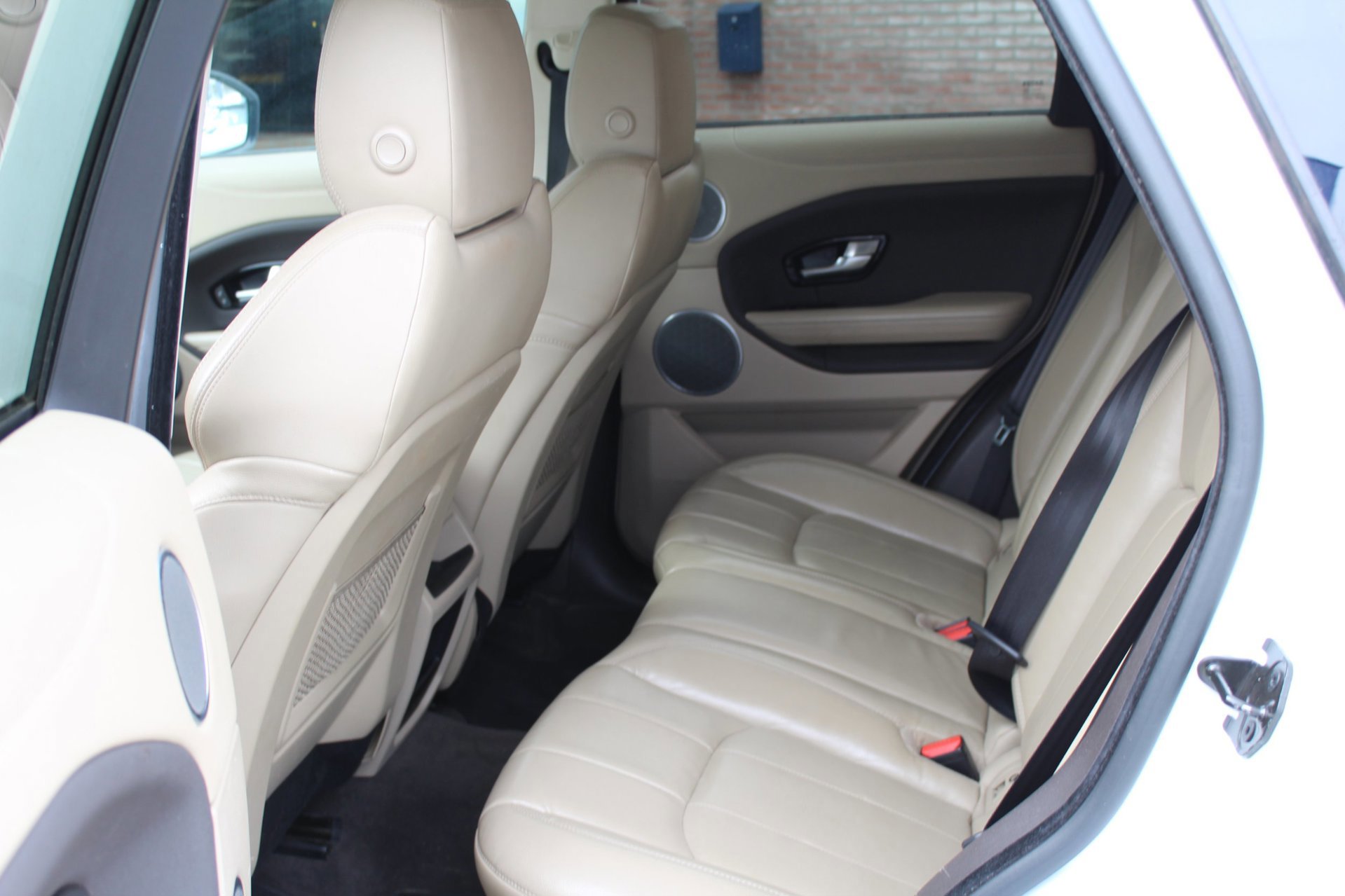 Land Rover Range Evoque 2.0 Si4 Autobiography (2016), foto 17