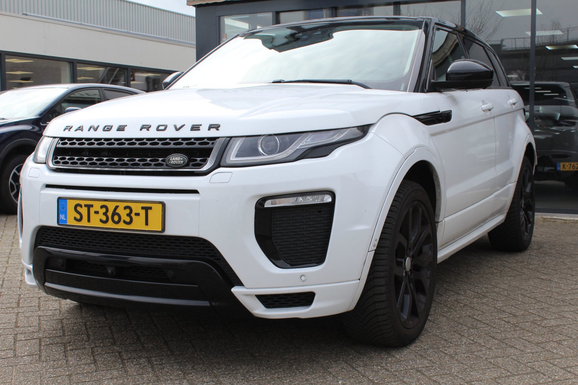 Land Rover Range Evoque 2.0 Si4 Autobiography (2016), foto 3
