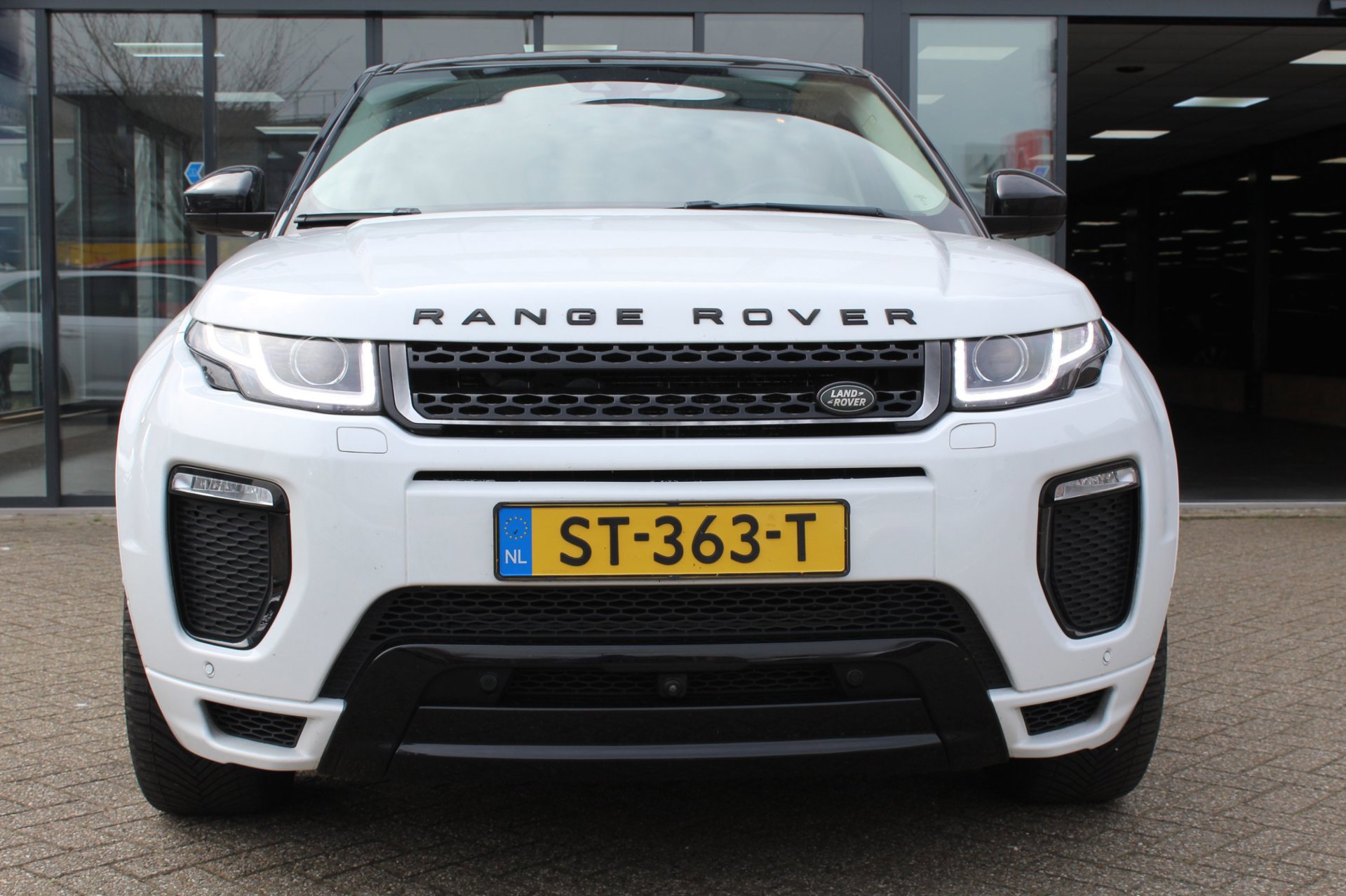 Land Rover Range Evoque 2.0 Si4 Autobiography (2016), foto 6