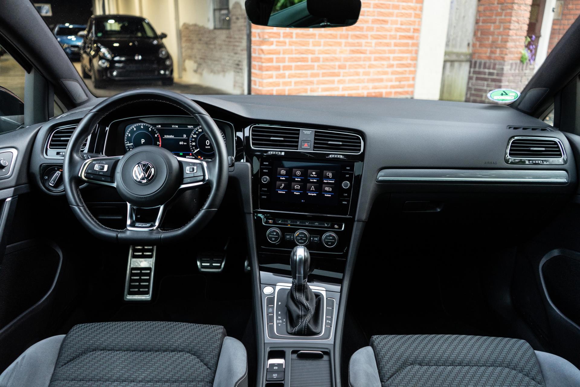 Volkswagen Golf 1.5 TSI Highline R-Line 150PK (2018), foto 2