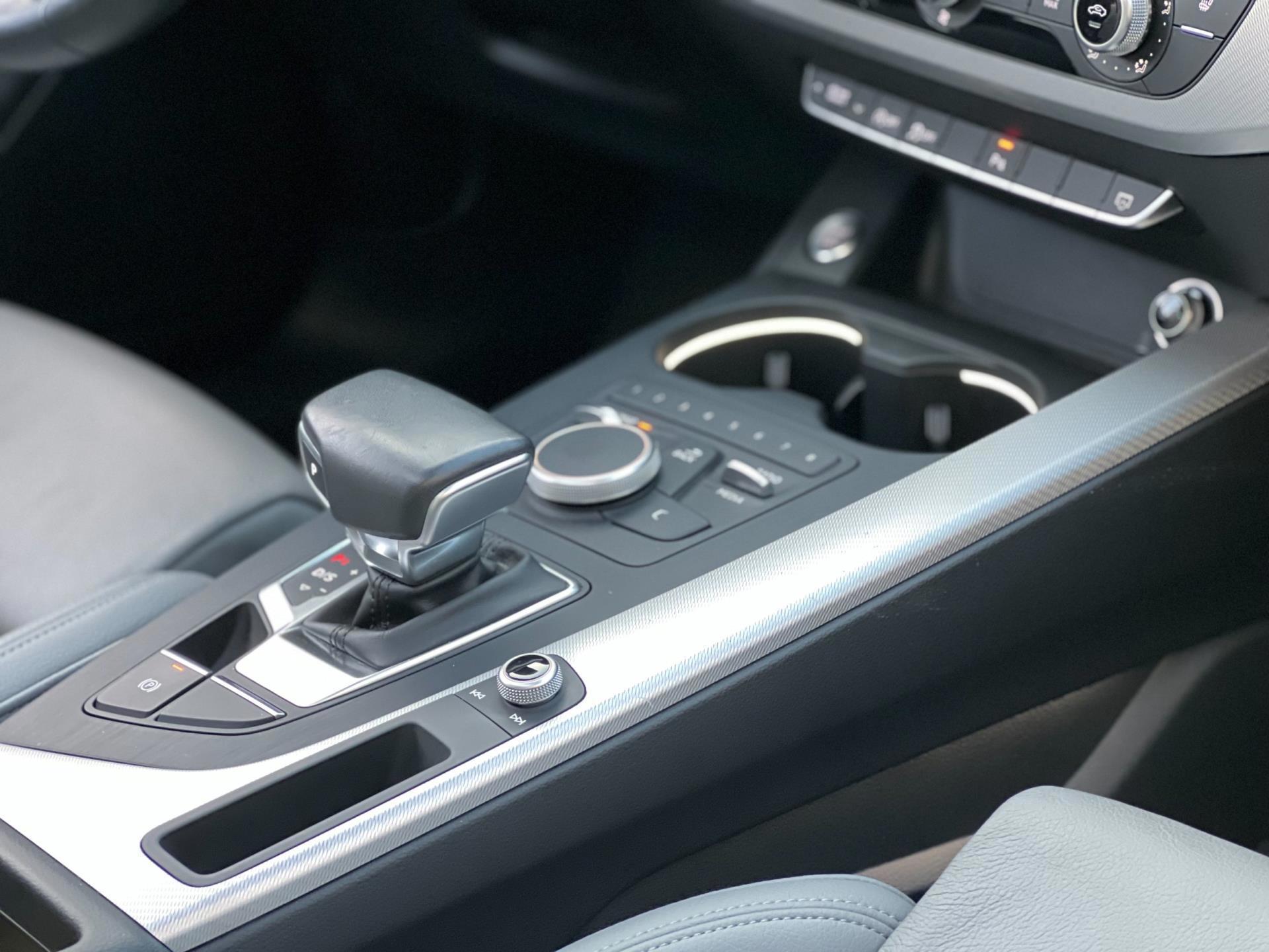 Audi A5 Coupé 2.0 TFSI ultra Design Pro Line (2017), foto 11