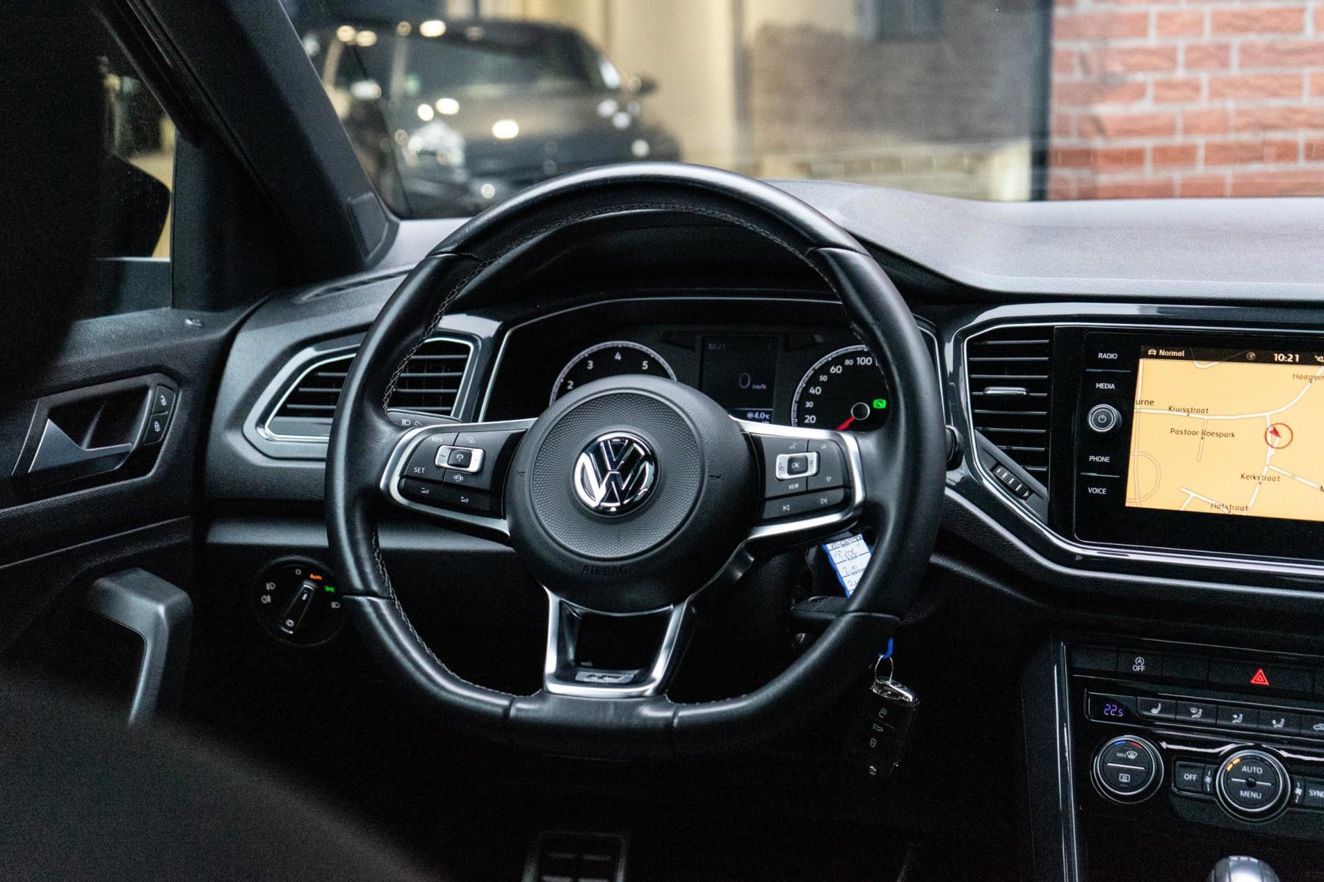 Volkswagen T-Roc 2.0 TSI 4Motion R-Line (2019), foto 15