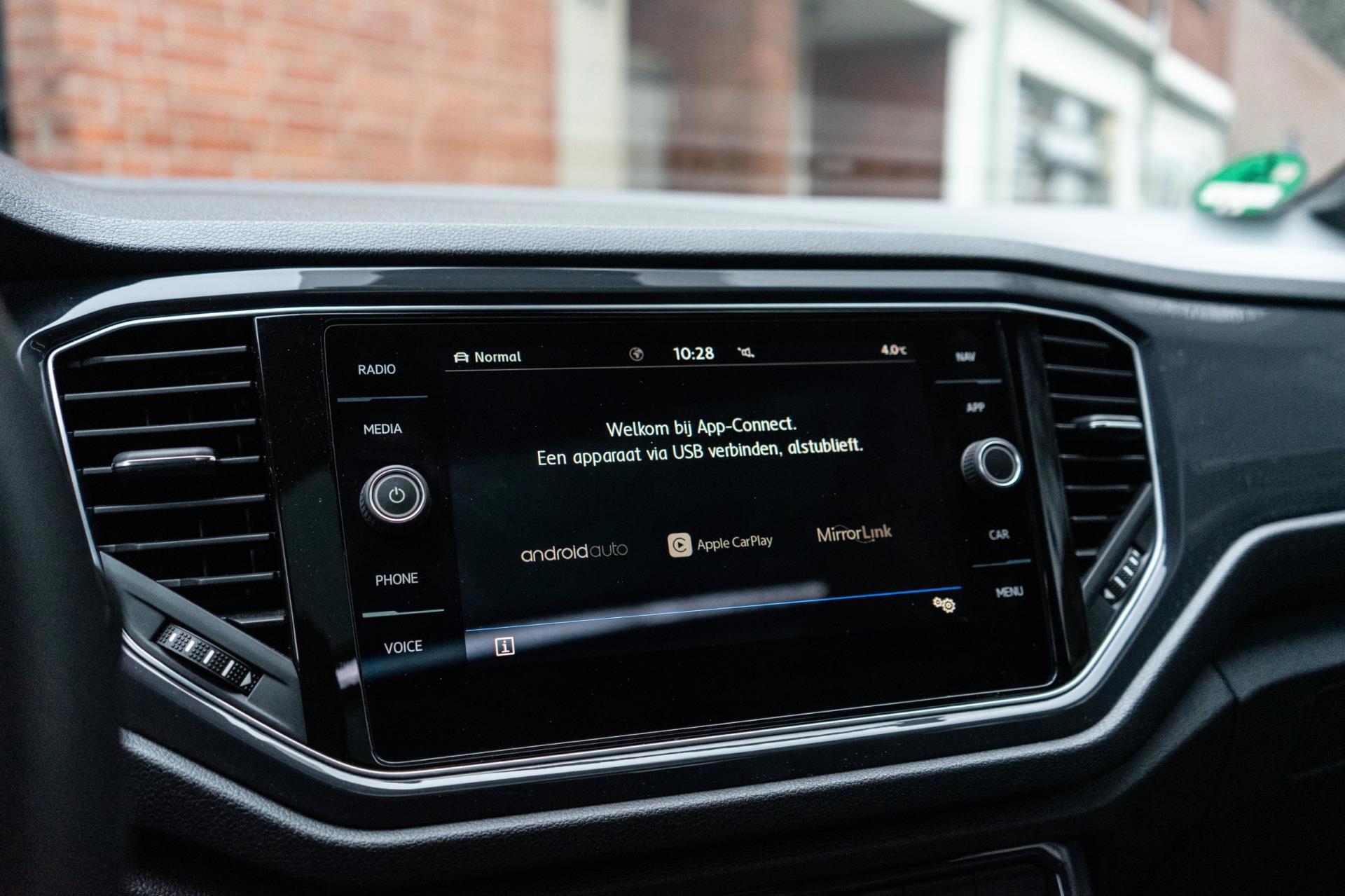 Volkswagen T-Roc 2.0 TSI 4Motion R-Line (2019), foto 16