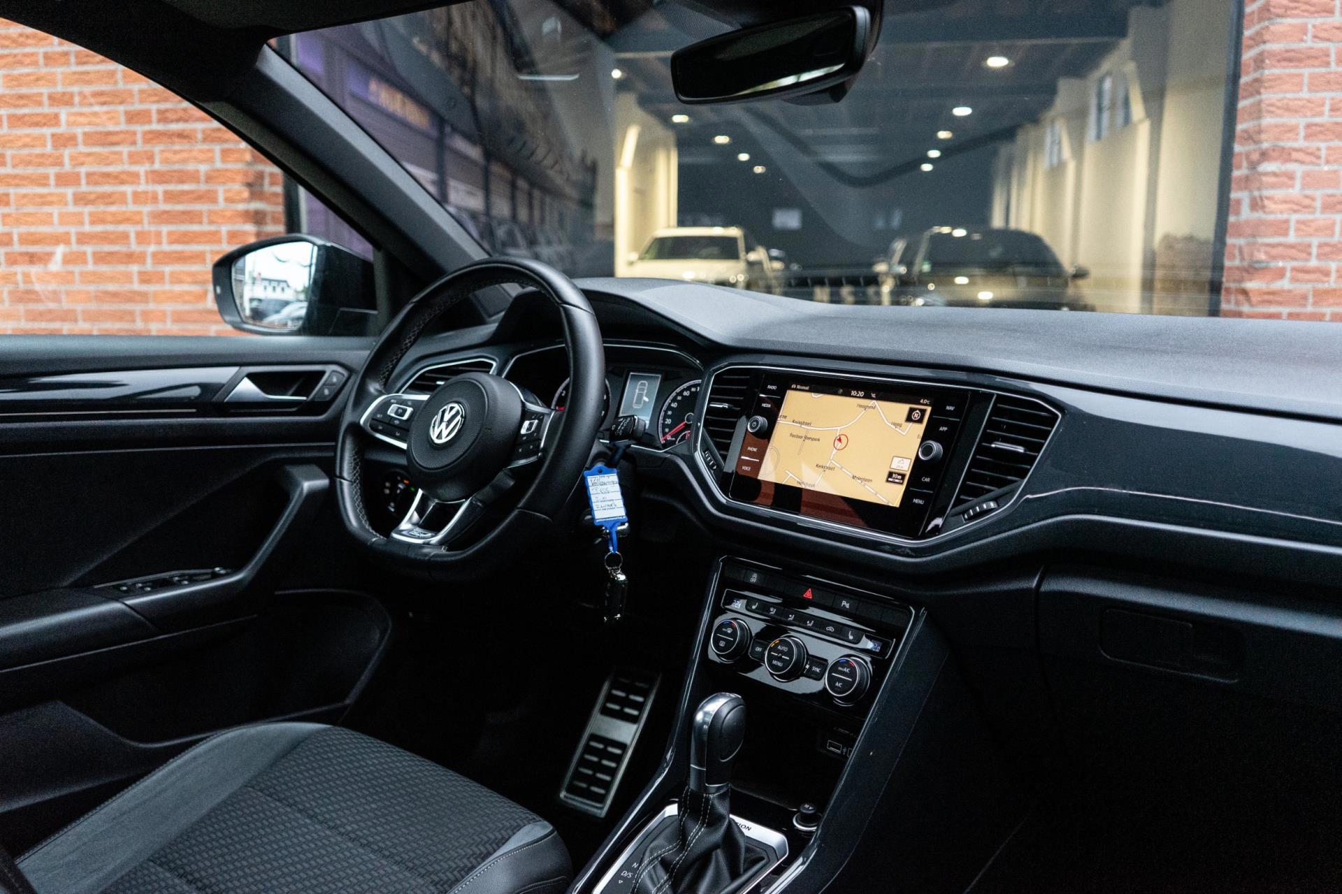 Volkswagen T-Roc 2.0 TSI 4Motion R-Line (2019), foto 27