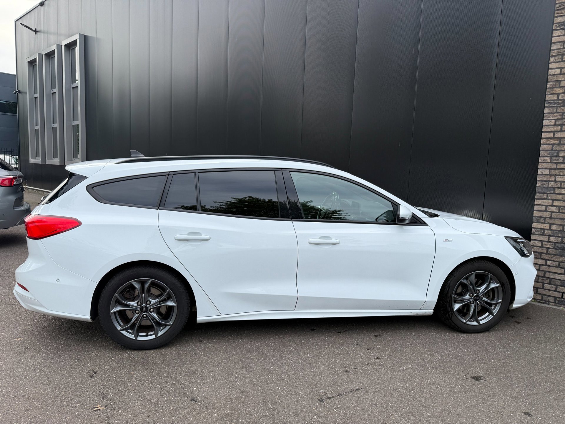 Ford Focus Wagon 1.5 150pk AUT. Eco ST Line Business (2020), foto 7