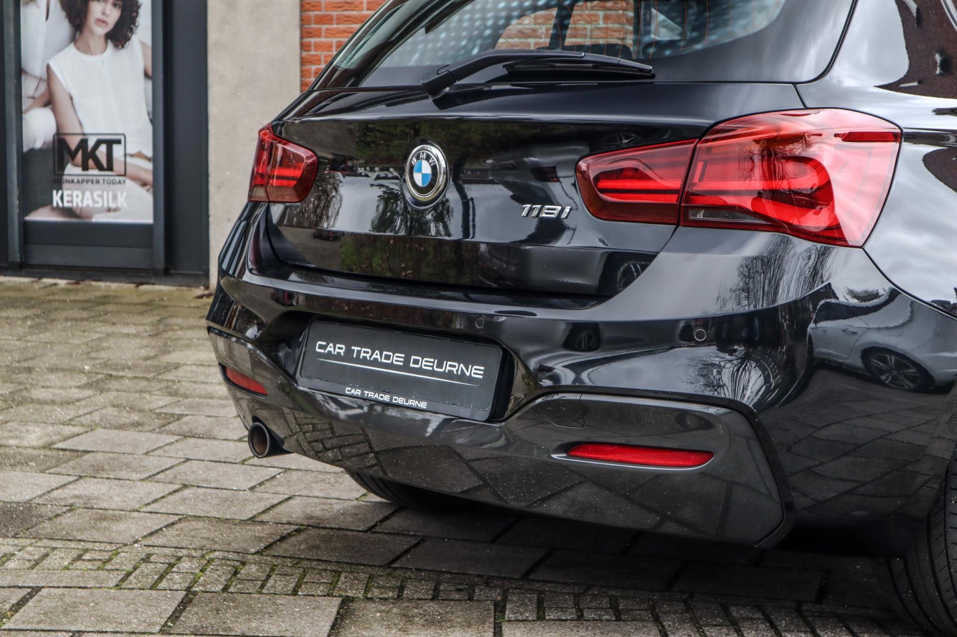 BMW 1-Serie 118i Edition M Sport Shadow Executive (2018), foto 8