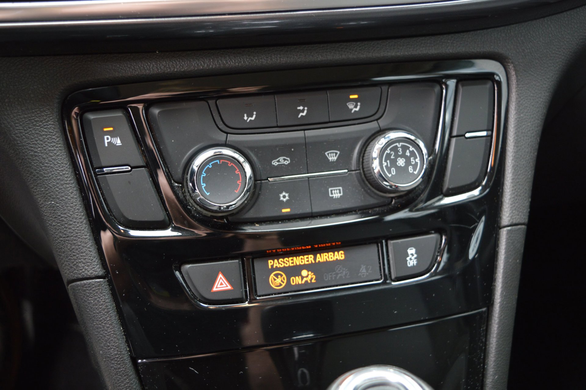 Opel Mokka X 1.4 Turbo Innovation (2017), foto 20